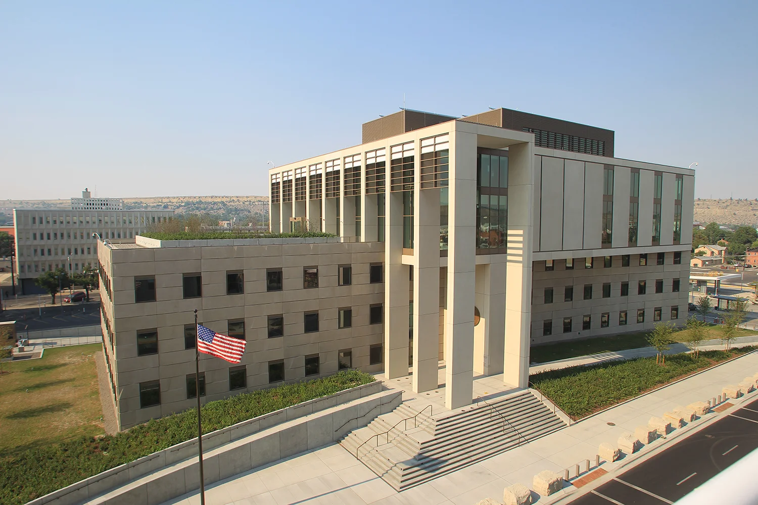AM3B2652_federal.jpg