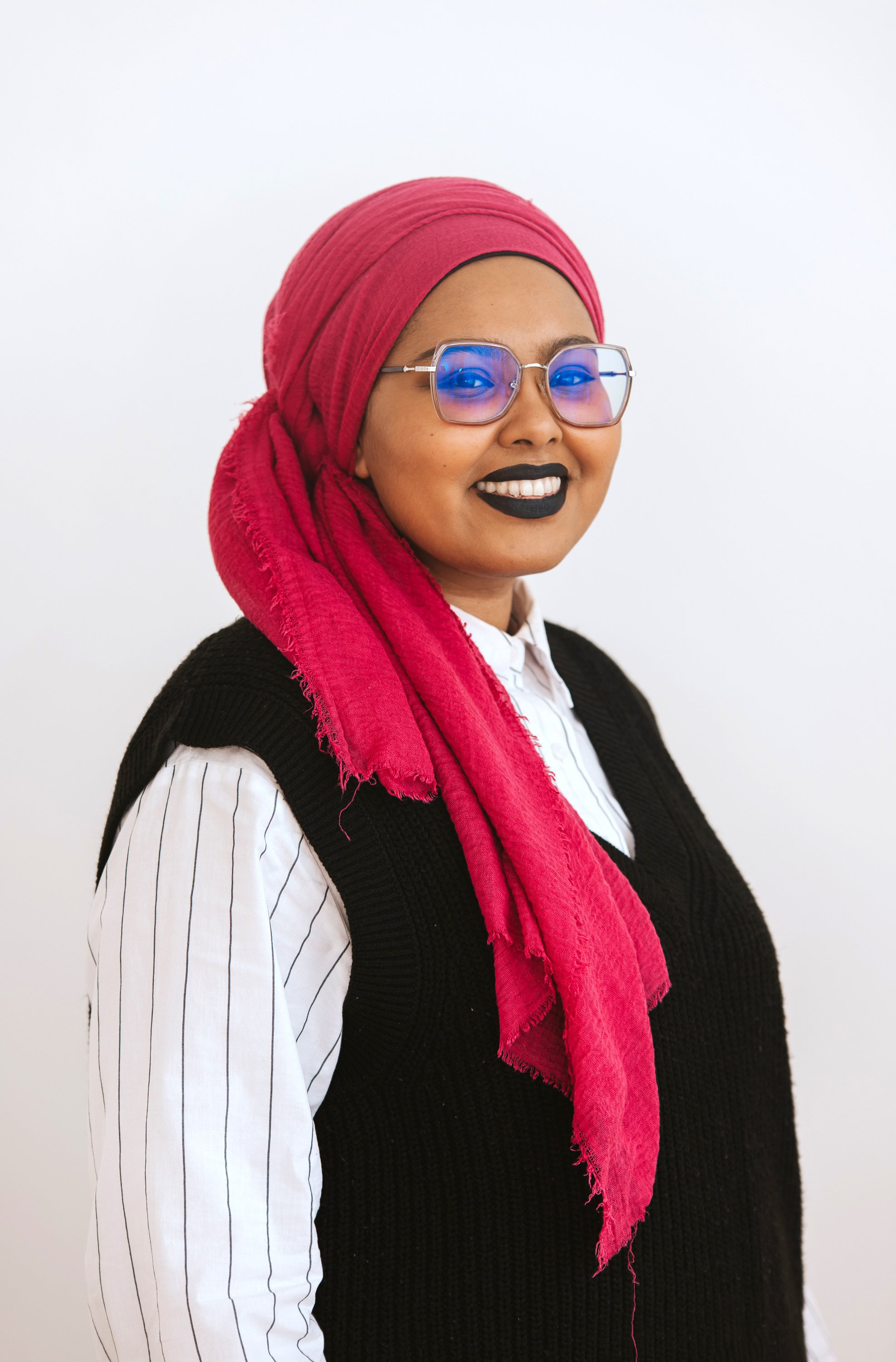 Hana El Niwairi, Rights Manager