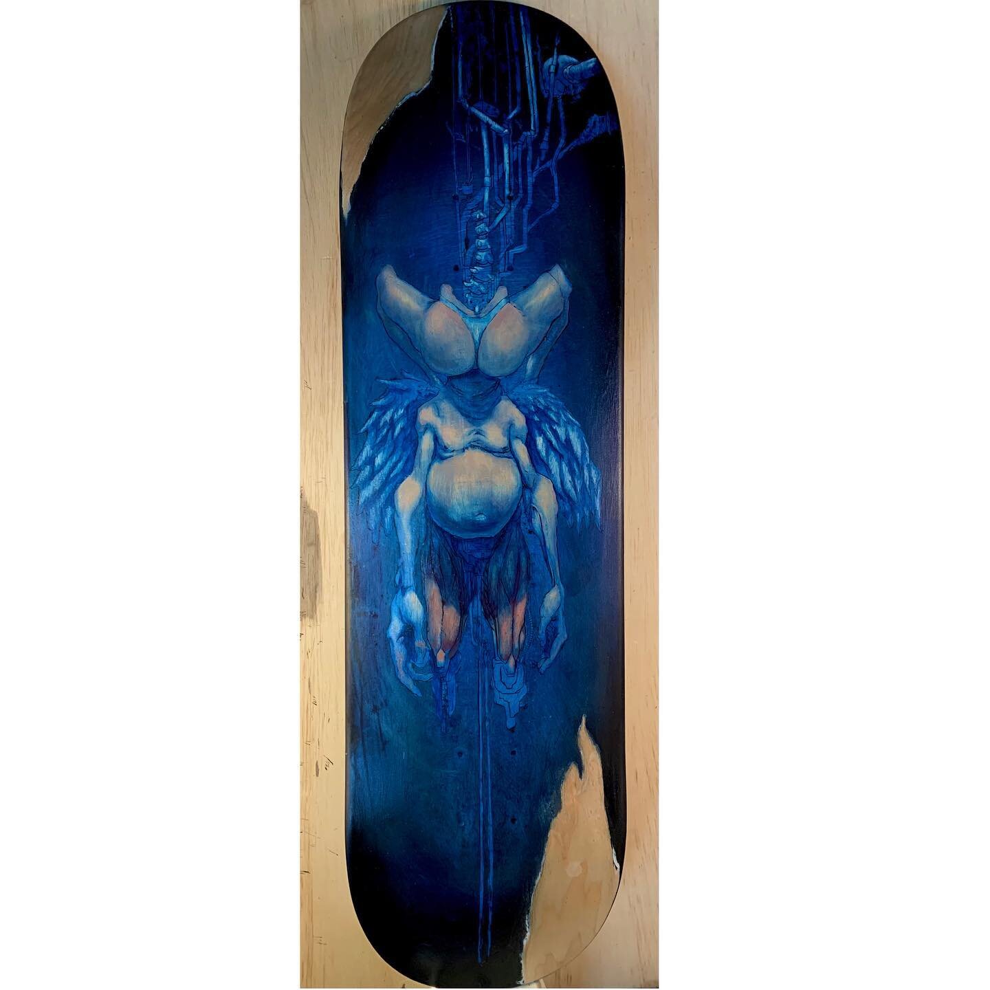 This deck and many other amazing pieces are being shown and are available at @ila_gallery_ today for the 3rd annual deck the halls. Definitely come check them all out I can’t say enough how awesome all the other boards are!