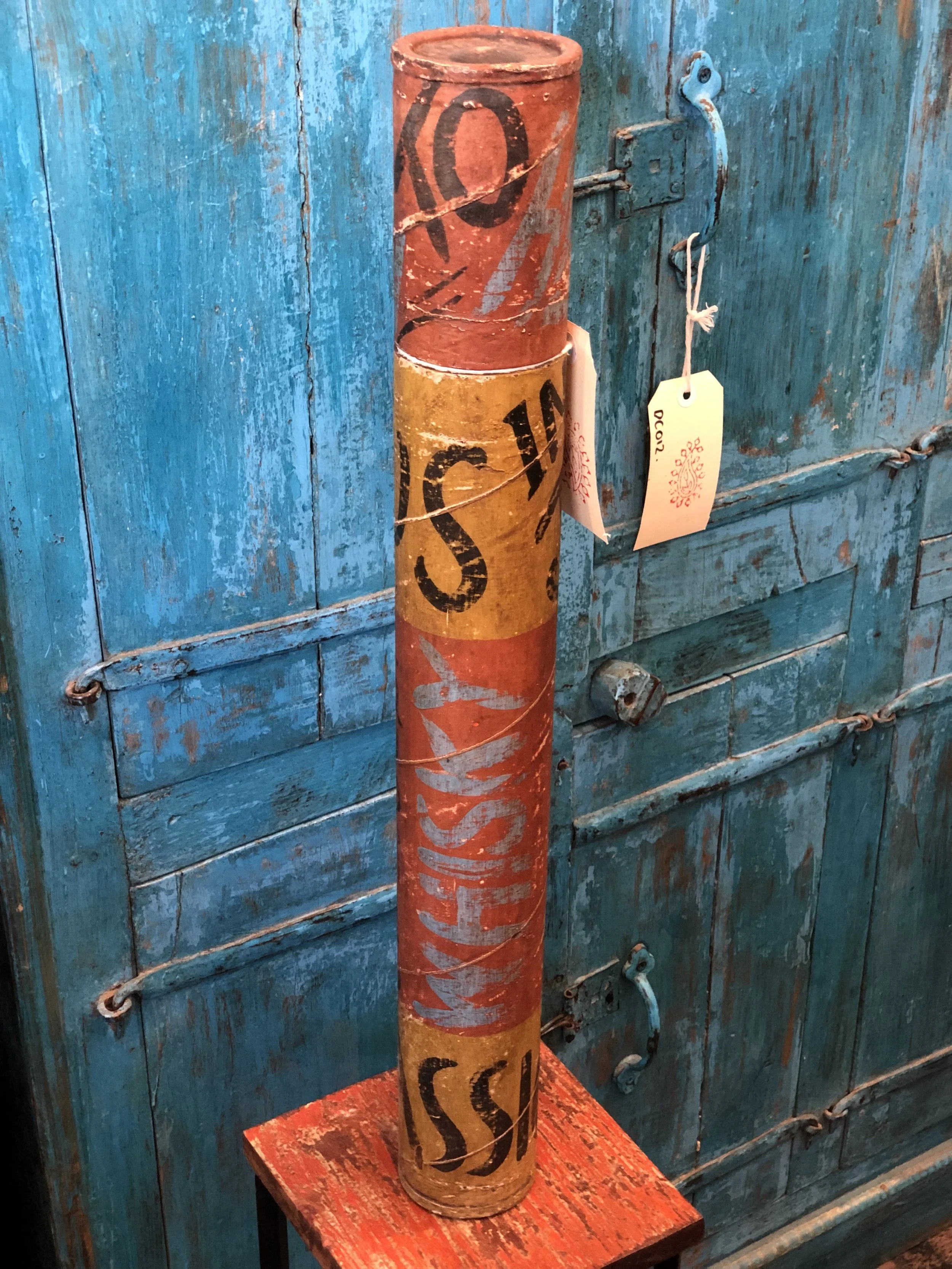 Vintage Art Cylinder 