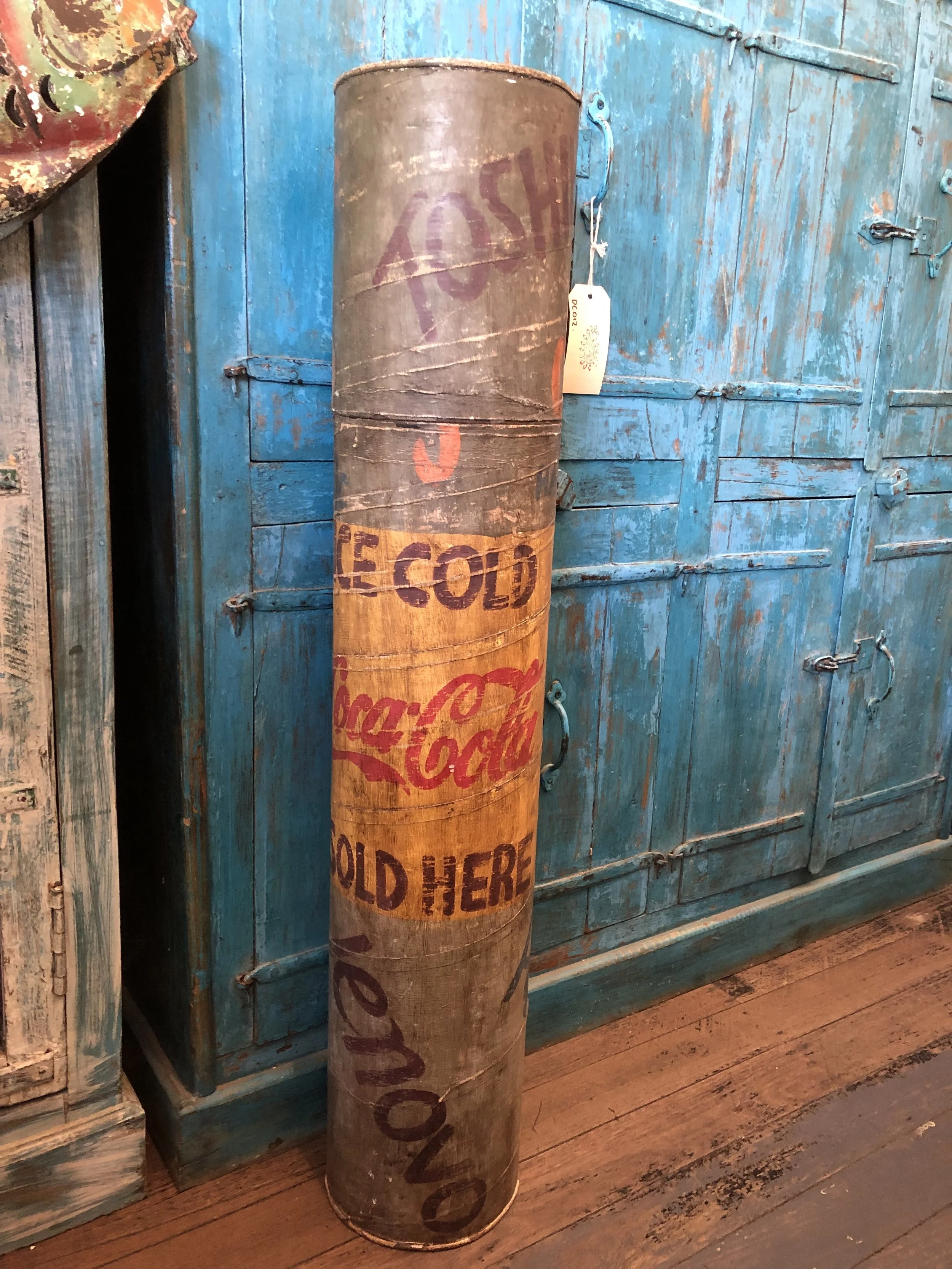 Vintage Art Cylinder 