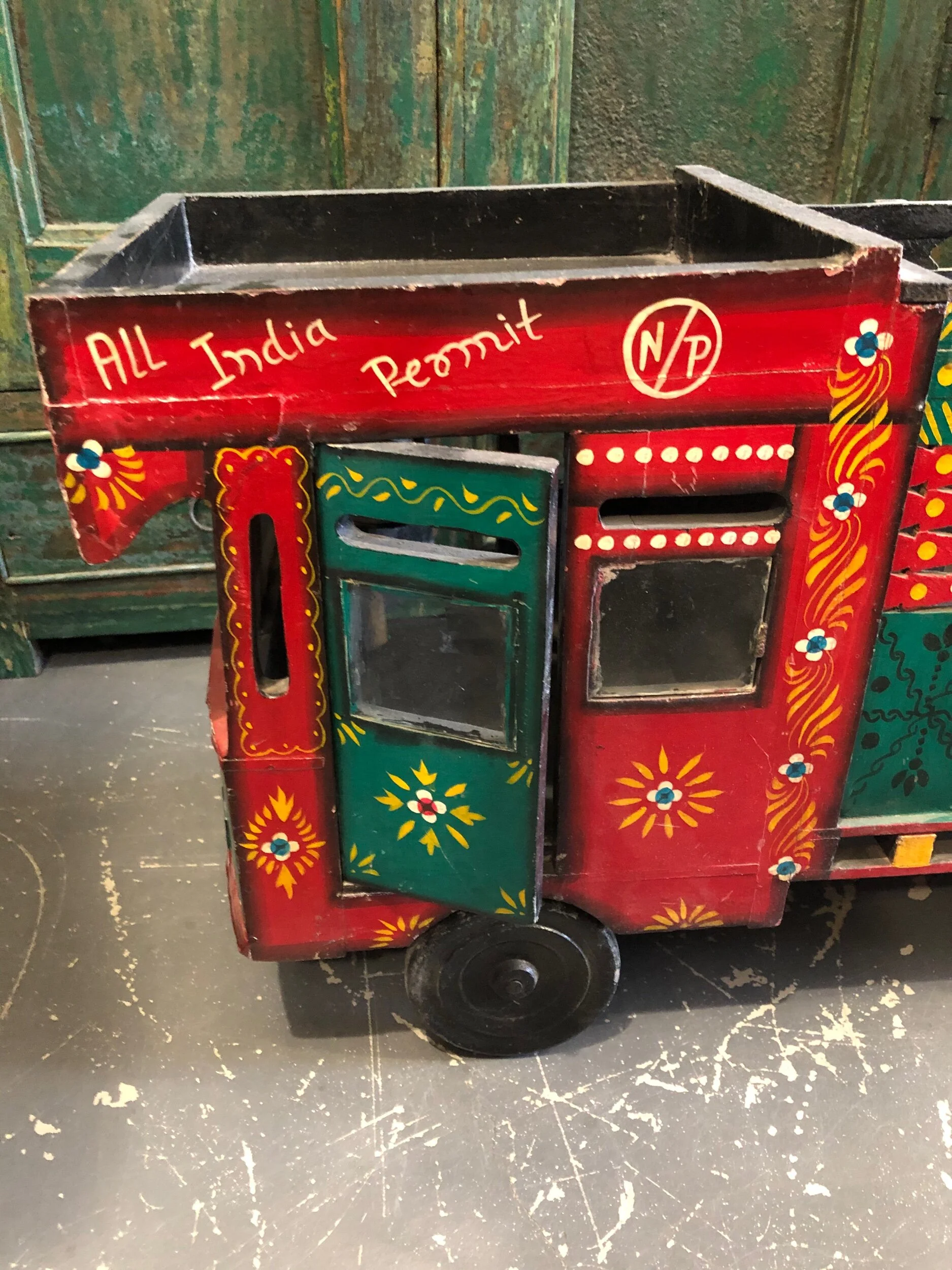 4F01A43F-943D-4403-BA6B-9A787F95DB95