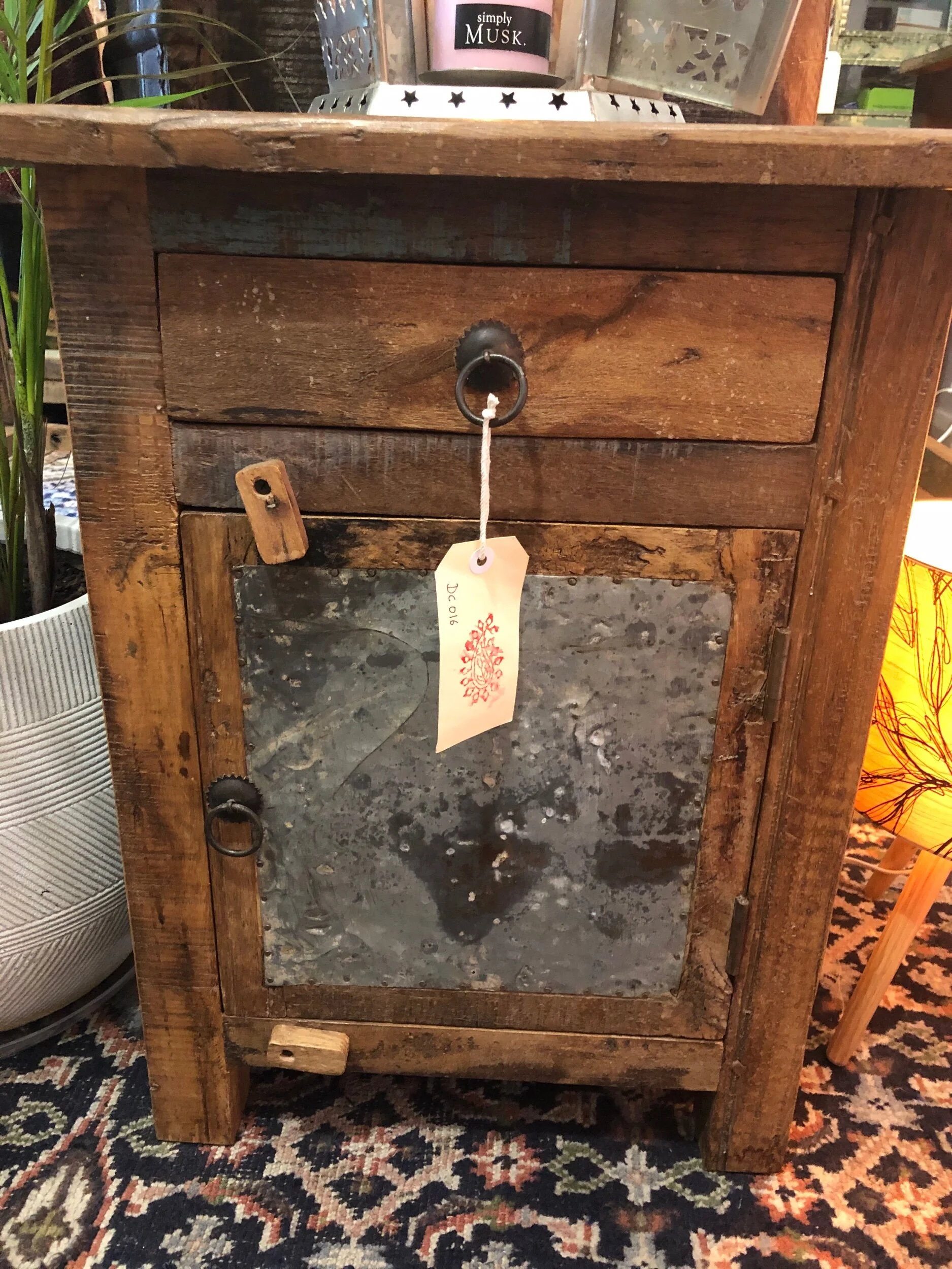 A1823DCC-2BA3-44F5-927D-FF7BC30B71F8