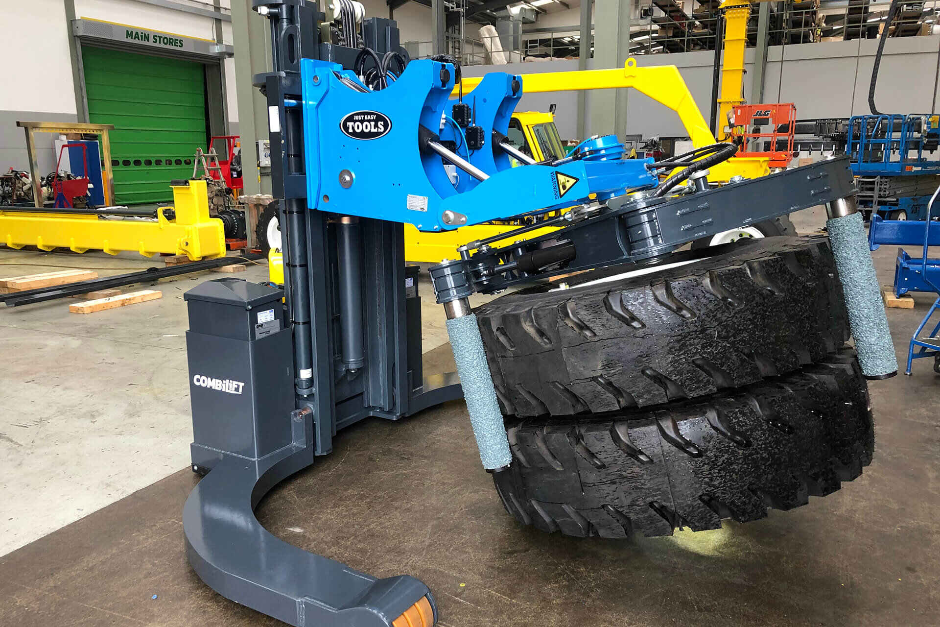 Safe and efficient handling of tyres and wheels up to 2 ton