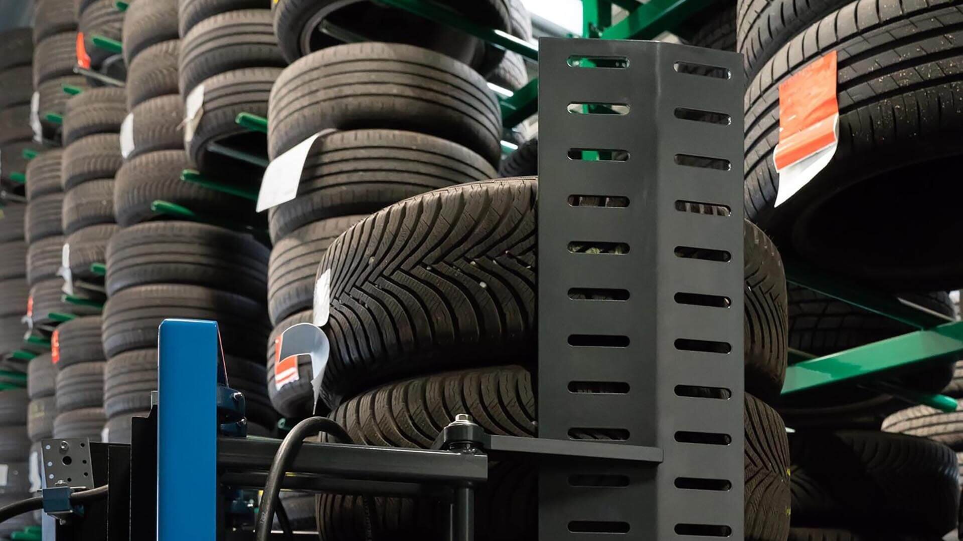 Optimize tyre stock capacity using Easy Stacker 800