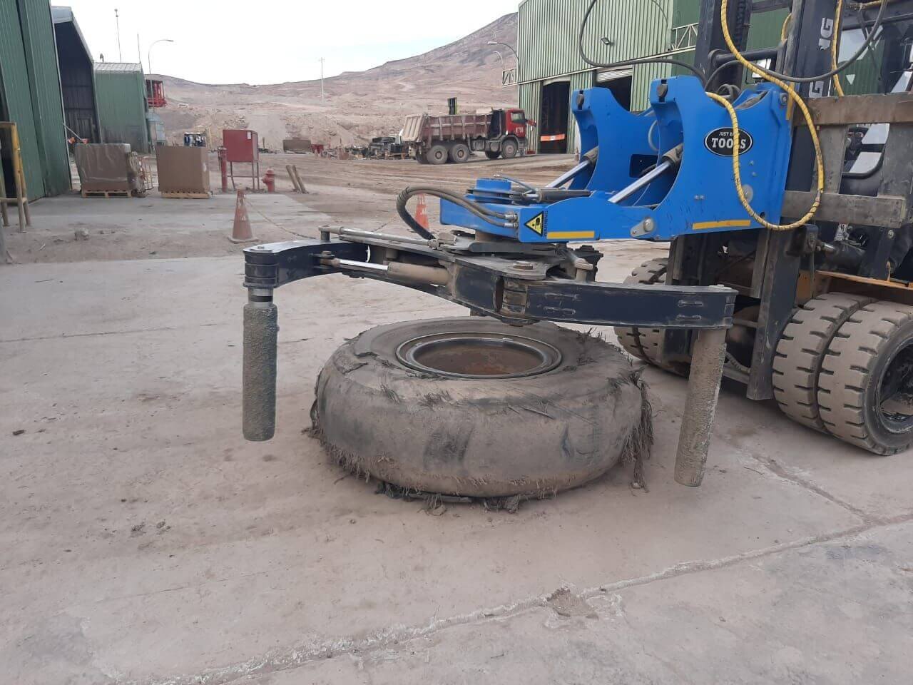 Austral Mining Services - oferecendo um serviço móvel de pneus no local