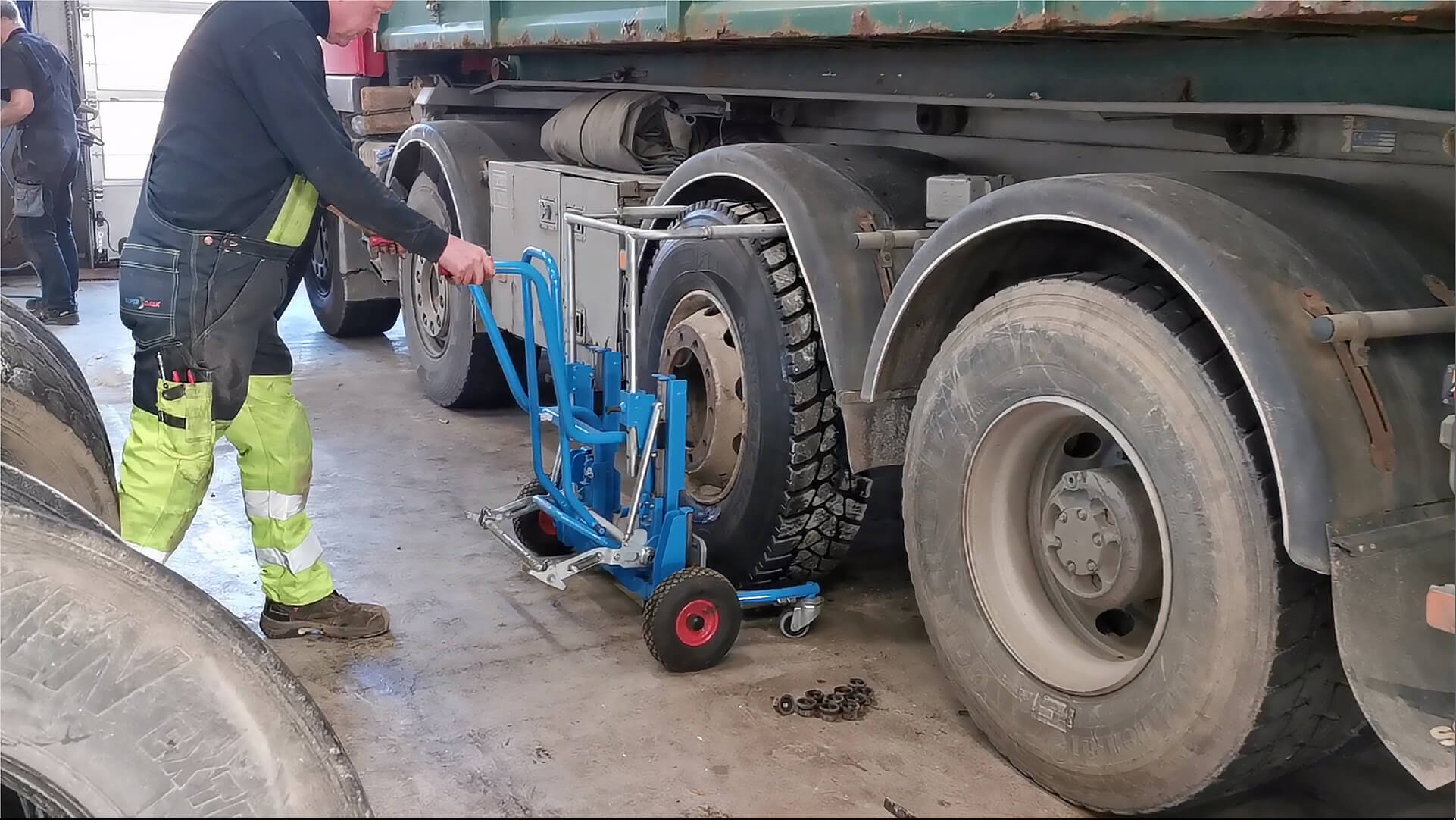 Easy Truck Trolley reduziert die Belastung und das Risiko von Rückenverletzungen