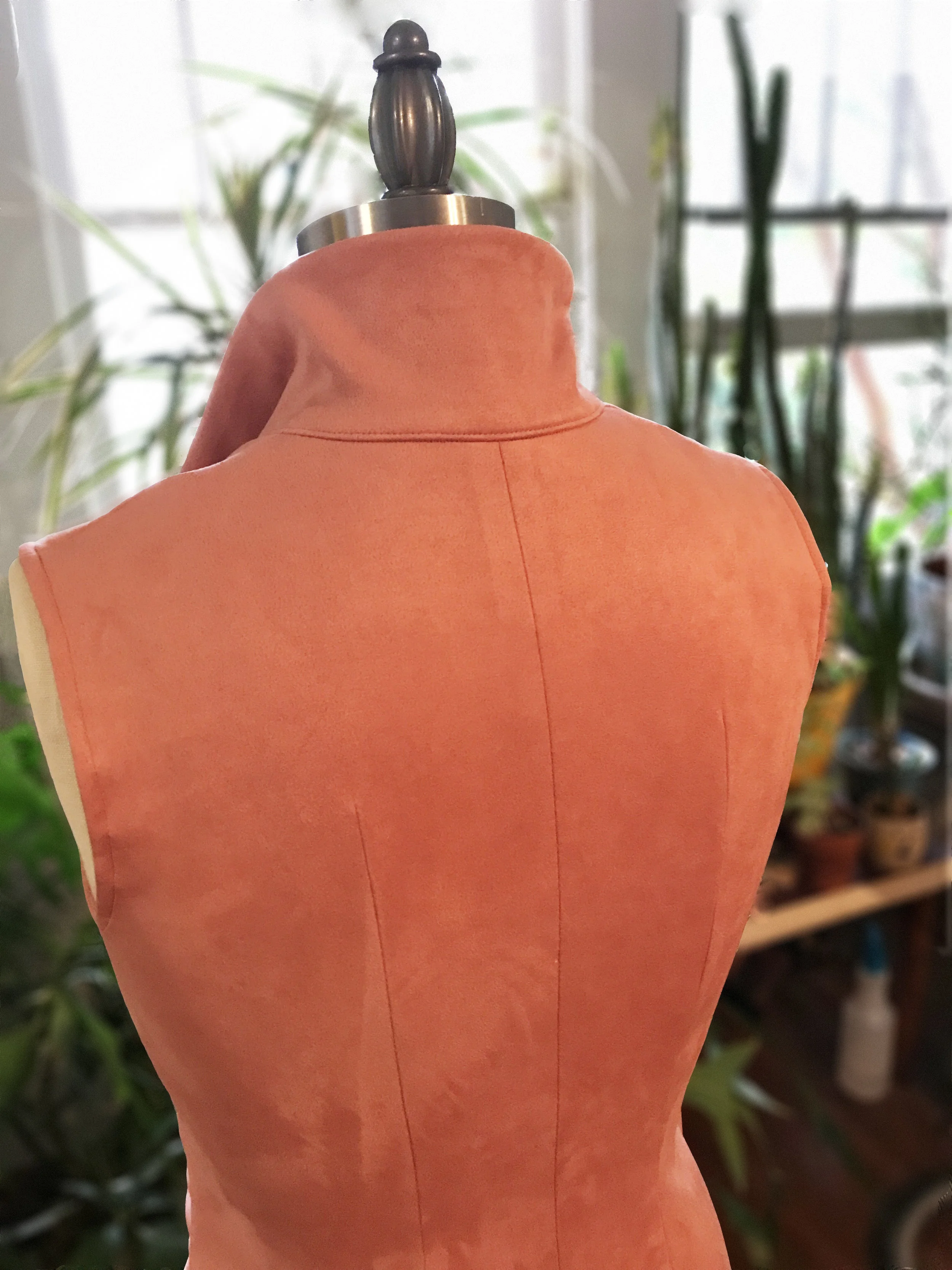 backdetailSJ.jpg