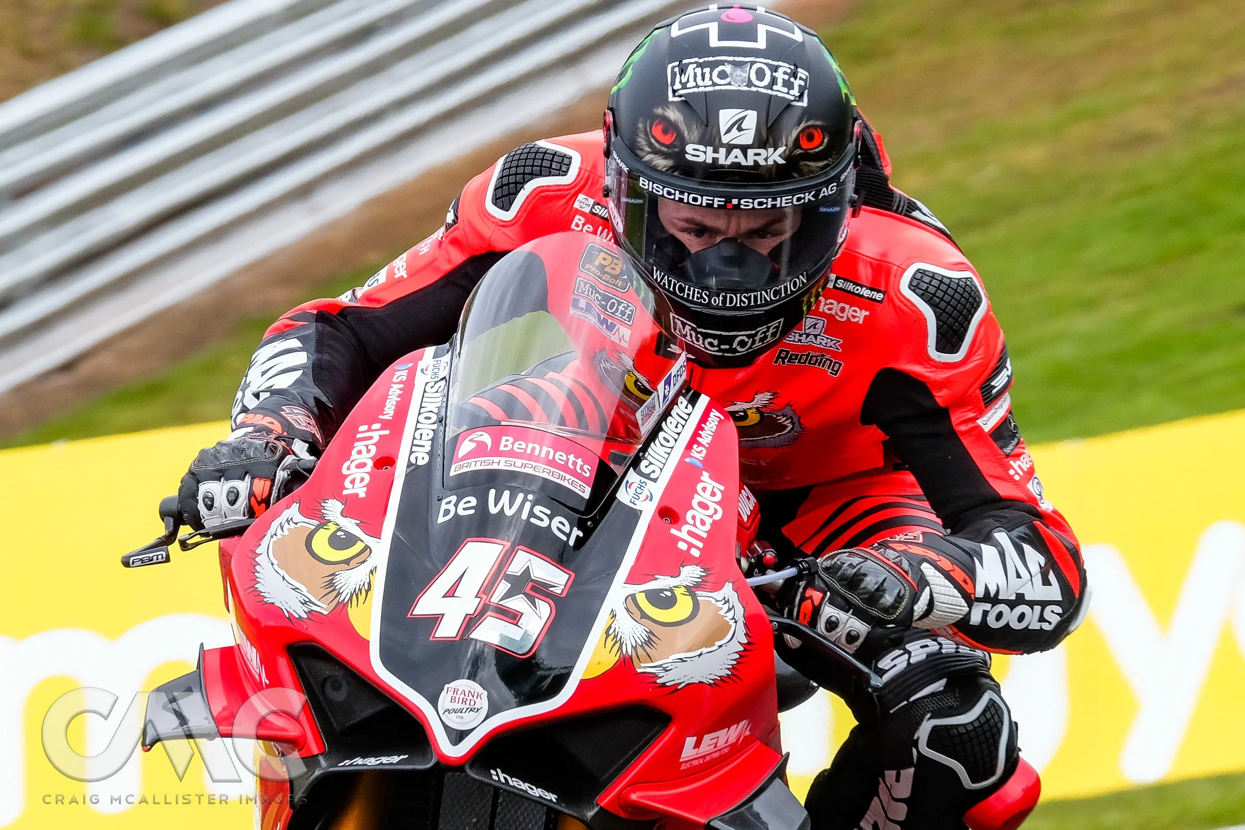 2019_BSB_Round2_Oulton_Park_CMC20040.jpg