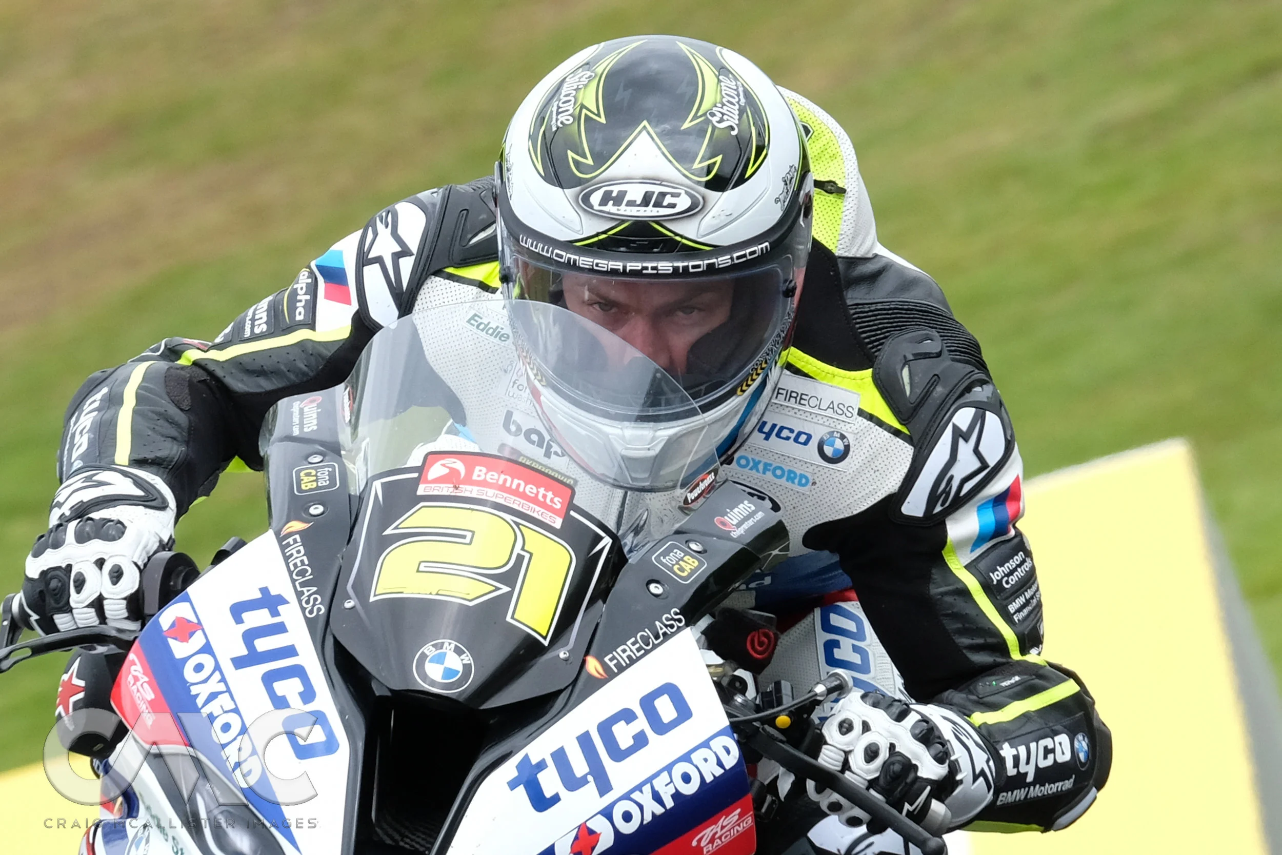 2019_BSB_Round2_Oulton_Park_CMC20000.jpg
