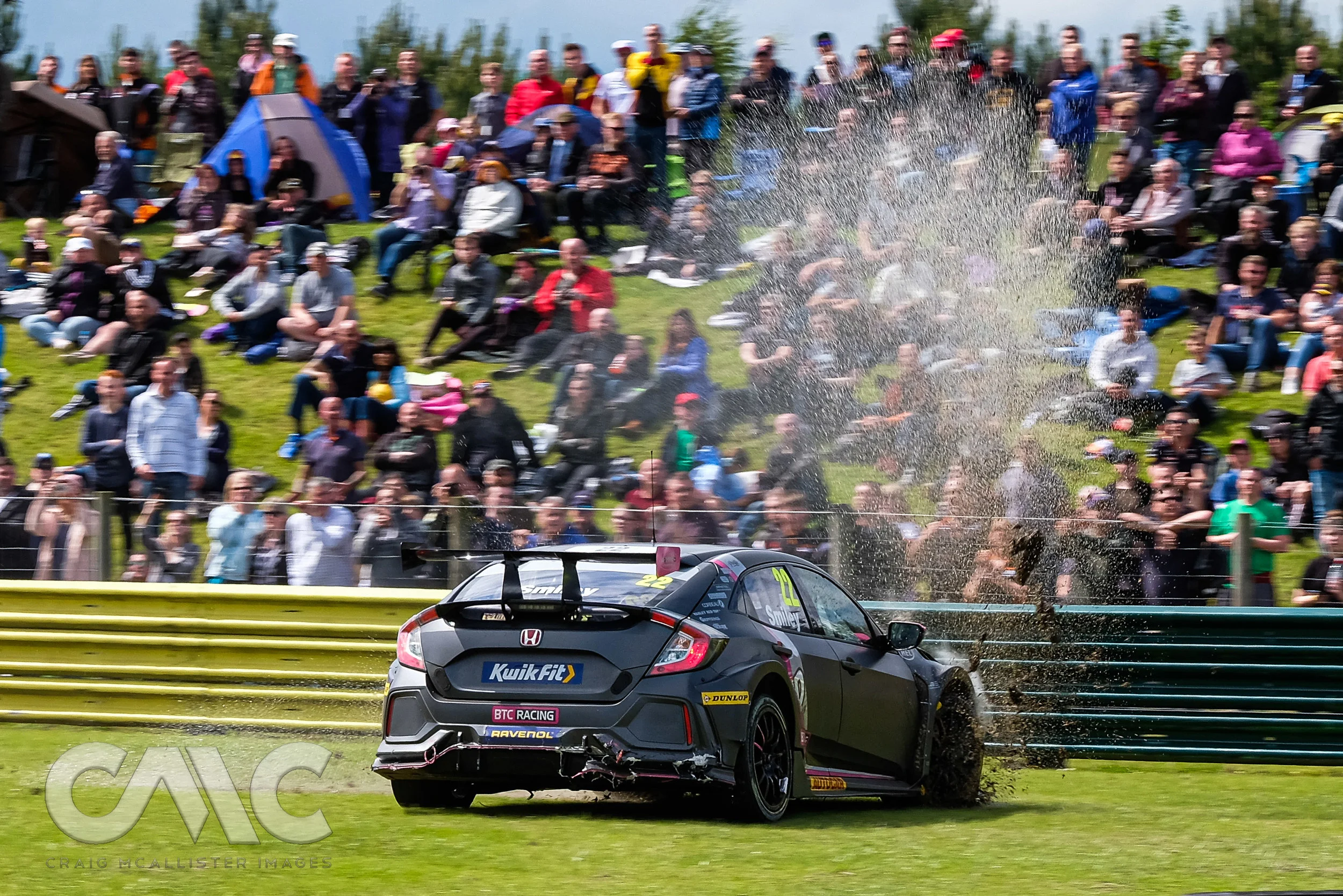 2019_BTCC_Round_5_Croft_Circuit_CMC45004.jpg