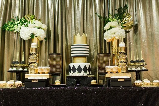 "TBT " FIT FOR HER KING!  #RoyalBashEvents #RoyalBashEventsNyc #NycEventPlanners #ChloeandKimmy #50thBirthday #DessertTable  #SweetTable #TresLeche #Cookies #Cupcakes #Apples #Cake #BlackandGold #Flowers #Birthdays #Weddings #BabyShowers #KidsParties #GenderReveal #HolidayEvents #PrivateEvent #Baptism