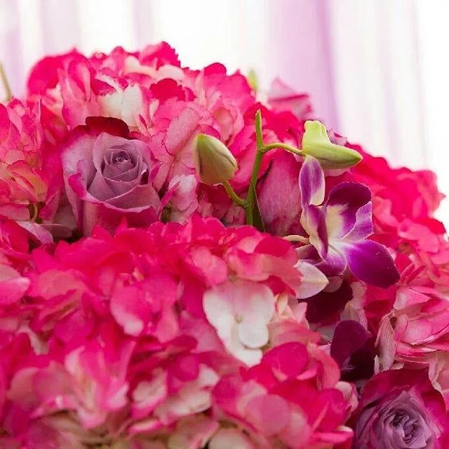 "A flower doesn't love you or hate you, it just exists" -Mike White #RoyalBashEvents
#RoyalbashEventsNyc #Nyceventplanners #GirlsNight #LadiesNight #Flowers #Centerpiece #Purple #Pink #WineNight #BirthdayParties #Weddings #KidsParties  #BabyShowers #GenderReveal #PrivateEvents