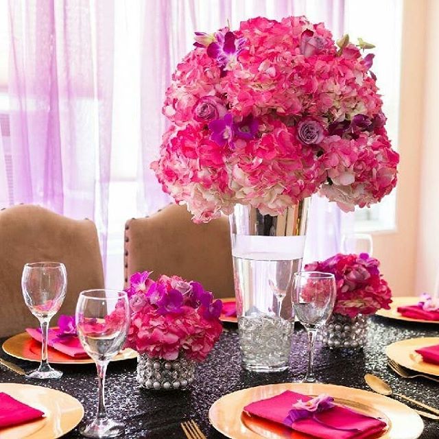 Ladies Night! #RoyalBashEvents #RoyalbashEventsNyc #Nyceventplanners #ChloeandKimmy #GirlsNight #LadiesNight #TableSetting  #TableSetting #WineNight #Flowers #Purple #Pink #BirthdayParties #KidsParties #GenderReveal #PrivateEvents #BabyShowers