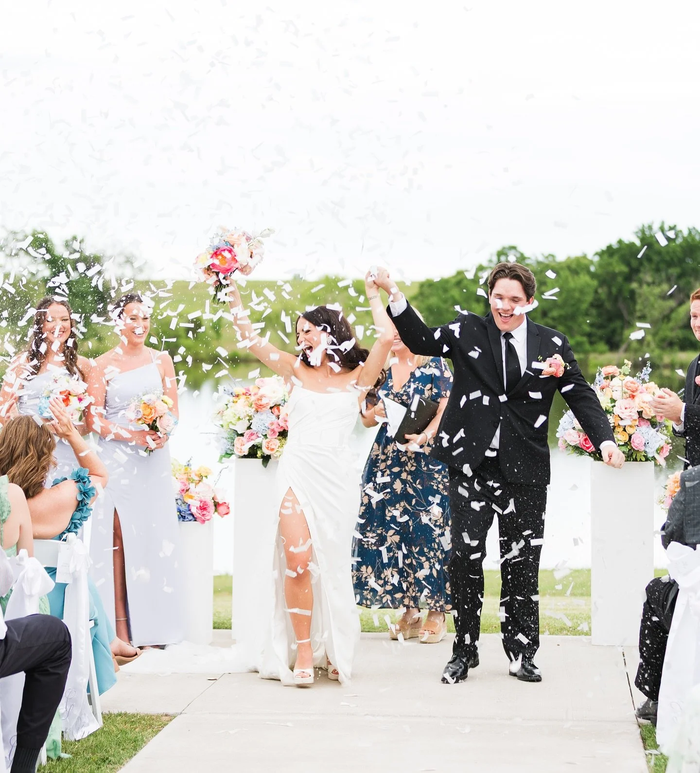 walking into 2026 with this level of joy for all of the amazing couples I get to photograph!
&bull;
If you&rsquo;re looking for a wedding photographer who wants to know YOU, serve you, and capture lasting memories&hellip;I&rsquo;m your girl!🤍
&bull;
