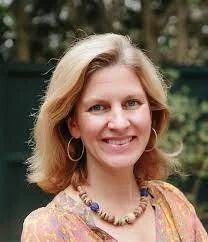 Dr. Sandra Musial 
