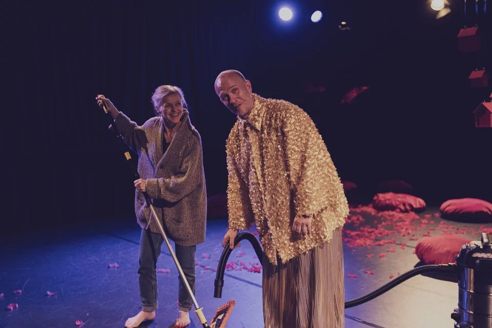 Danseinformasjonen gratulerer dybwikdans med 25 år