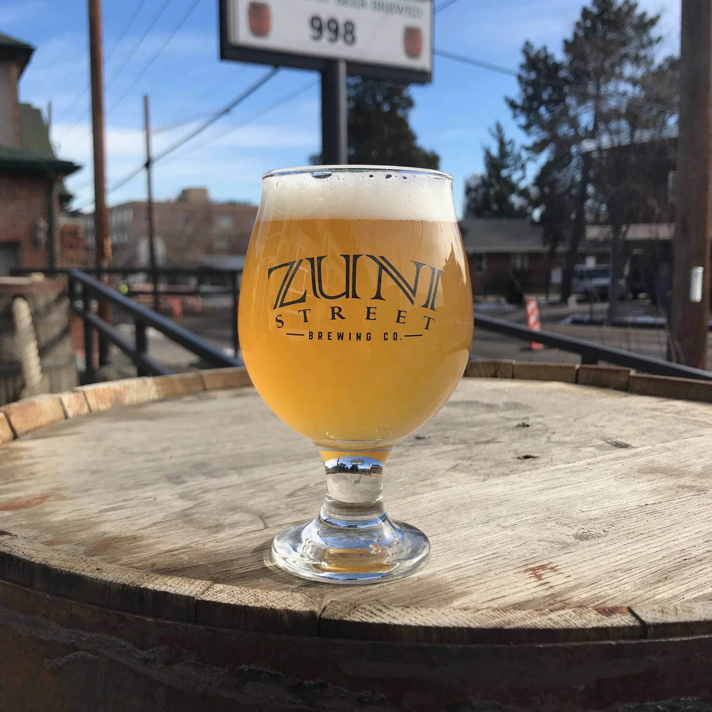 ***SOLD OUT*** BARREL AGED FRAUWEISS ABV: 5.5% Willy took our Peach Berliner Weisse and barrel aged it in a sour barrel with a heap of palisade peaches. Subtly sour and wildly complex, get it while we've got it!