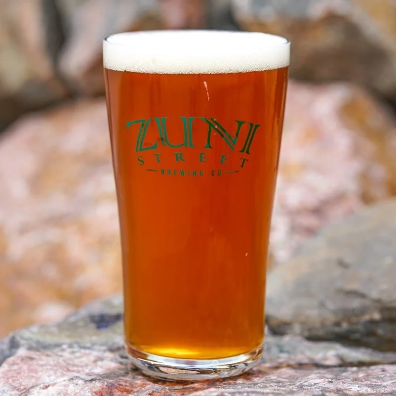 SIT 'N' ROCK ALE ABV: 5.9% IBU: 28 Our flagship ale has the grain bill of a wheat beer and the hop profile of a pale ale. Smooth, easydrinking, with an unintimidating, fruity hop aroma, Sit’n Rock is one to please all taste buds.