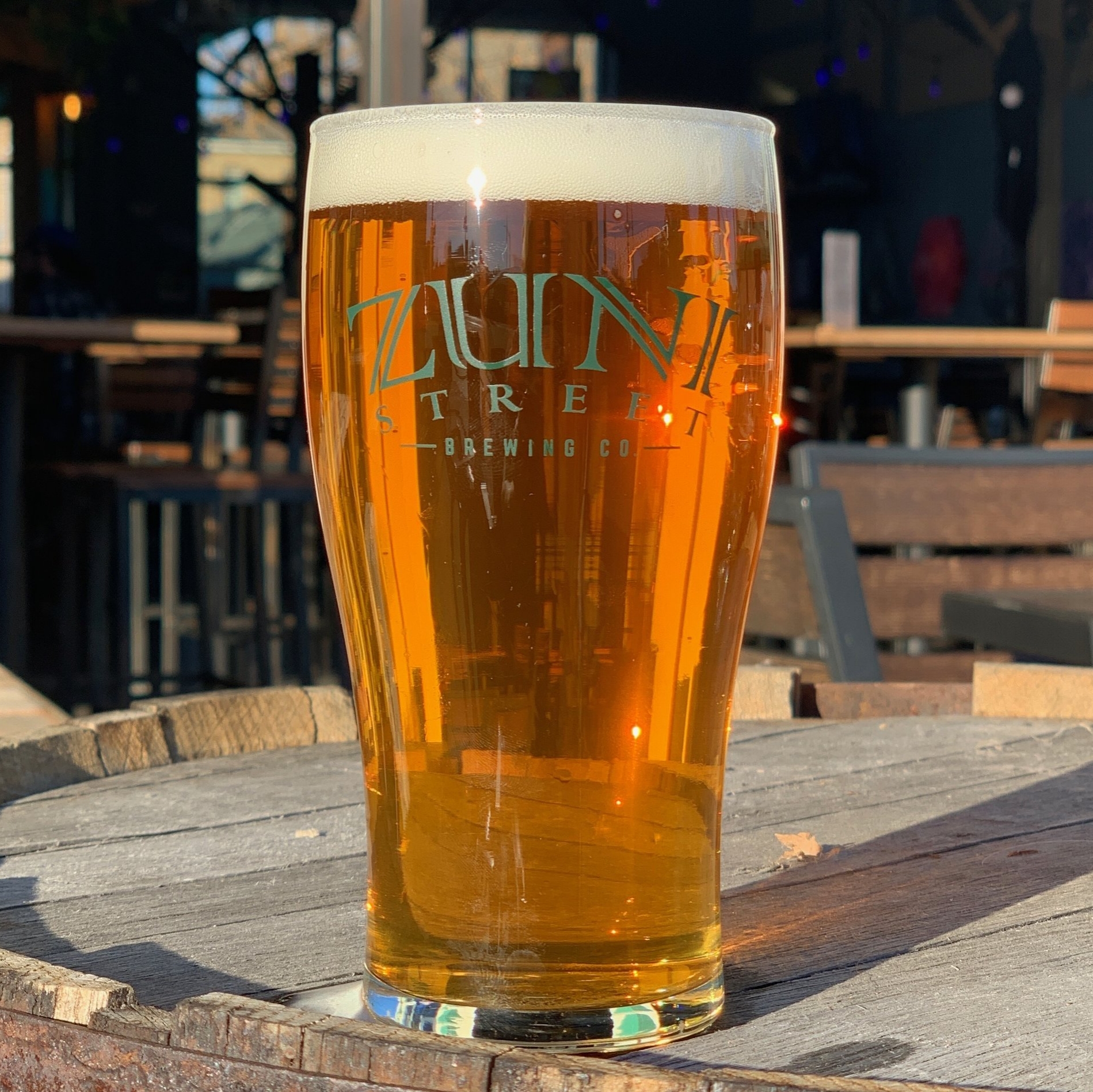 NARANJUS IPA ABV: 6.7% IBU: 38 This IPA went so East Coast it ended up in Belgium! A bouquet of hops creates aromas of orange, tangerine, and pineapple that blend perfectly with the fruity esters and phenols from the Belgian yeast.