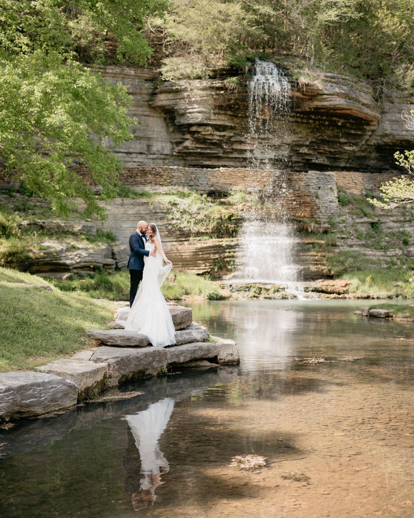 If you love waterfalls and nature, Dogwood Canyon might just be the perfect backdrop for your wedding day!

Venue - @dogwood_canyon 
Planning - @socialgraces417 
Makeup - @airbrush.andie 
Hair - @diamondsanddos 
Video - @acelegendary 
DJ - @elevatedj
