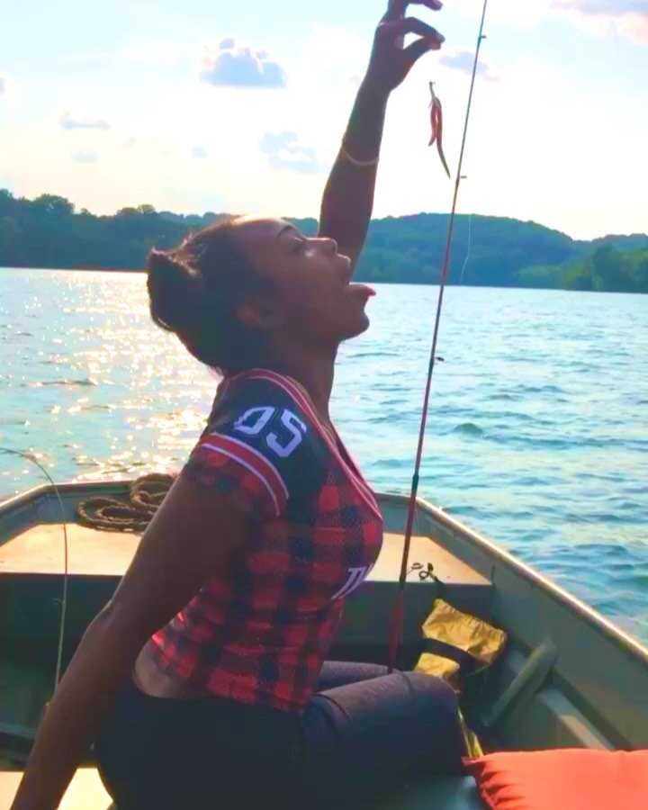 Spent the day on the boat 💕 🚤 

I loveeee being in nature, especially water 💦 . I&rsquo;d say it&rsquo;s a Pisces thing, but I think most of us agree that it&rsquo;s one of THE BEST feelings. Right? As you approach water, you can feel it&rsquo;s c