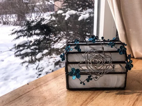 Jewelry box by Yurie Kim
