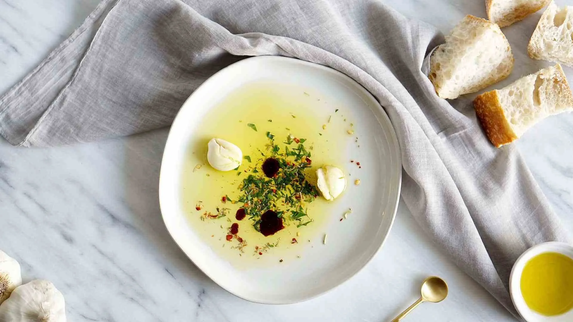 The-best-olive-oil-bread-dip-10.jpg