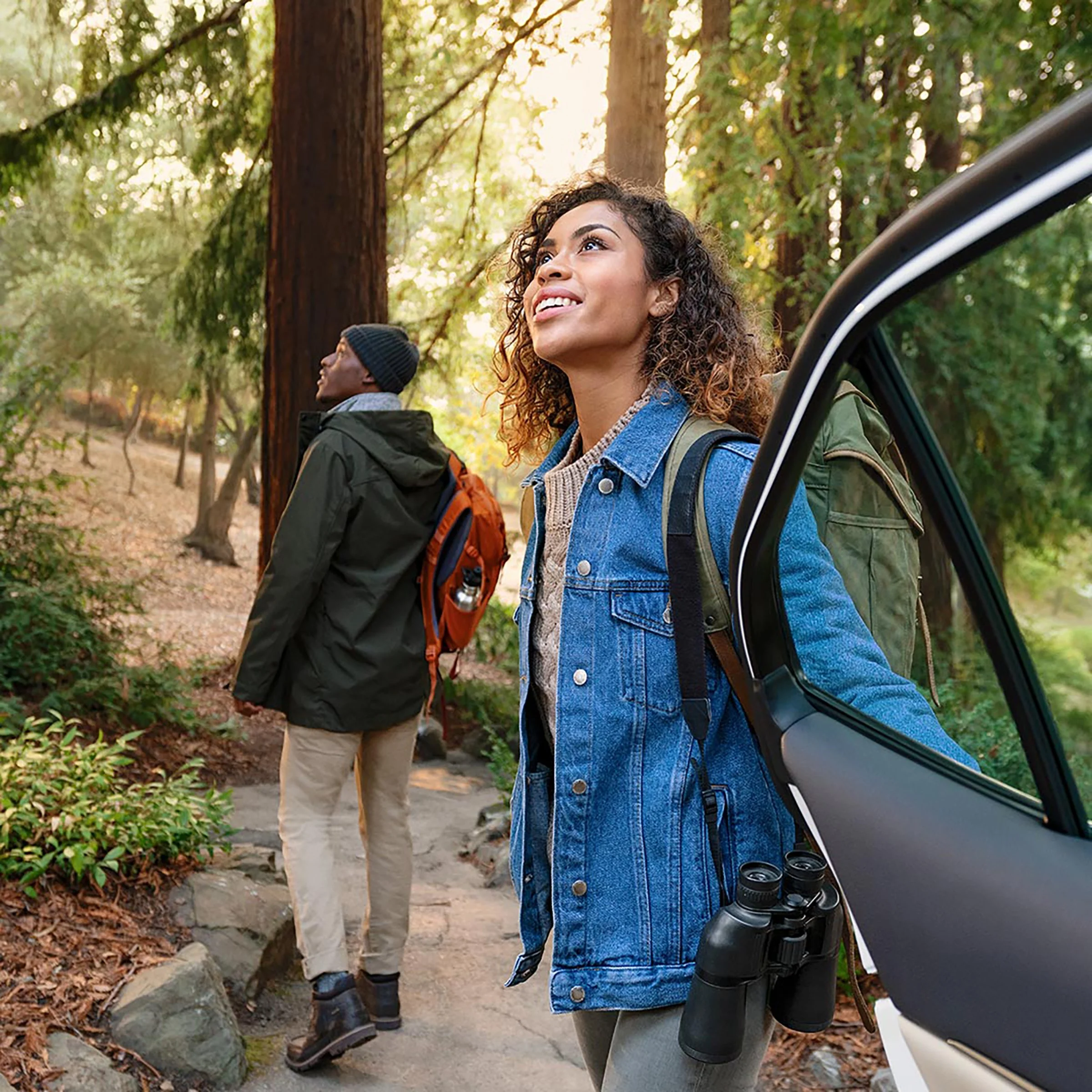 01_Tree-lined hiking.jpg