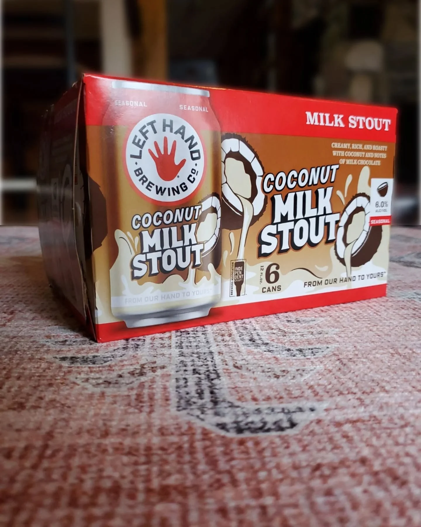 We're still firmly planted in stout season, but that doesn't mean you can't add in a hint of the tropics! Left Hand's famous milk stout is now available with a coconut twist!🥥🍻

#coconutstout #milkstout #coconutmilkstout #lefthand