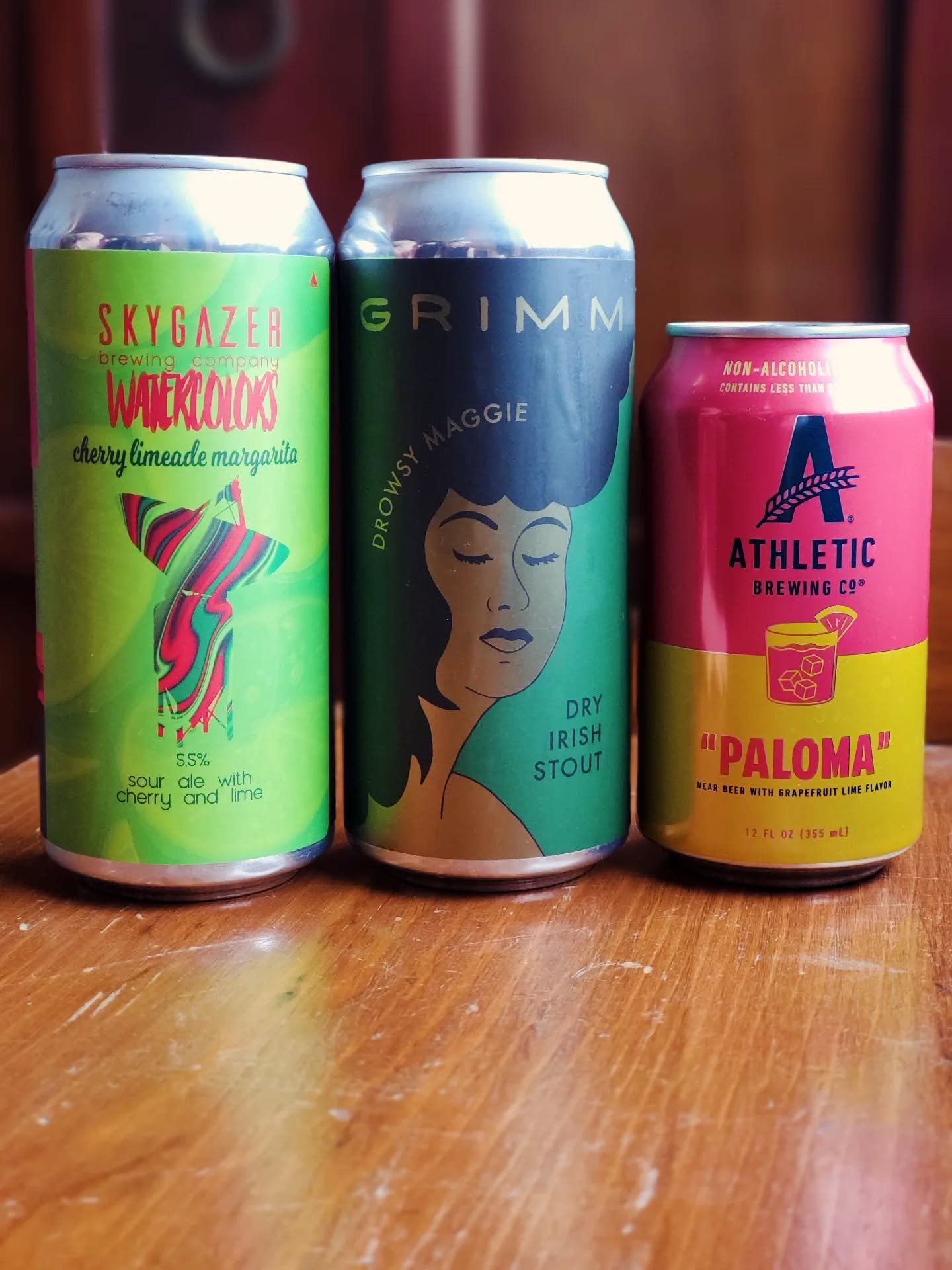 Switching it up with today's new arrivals: a cherry limeade sour from Skygazer, a dry Irish stout from Grimm, and a grapefruit / lime non-alcoholic from Athletic🍺🍺🍺 Happy Tuesday!

#sourale #cherrylimeade #dryirishstout #nabeer #paloma