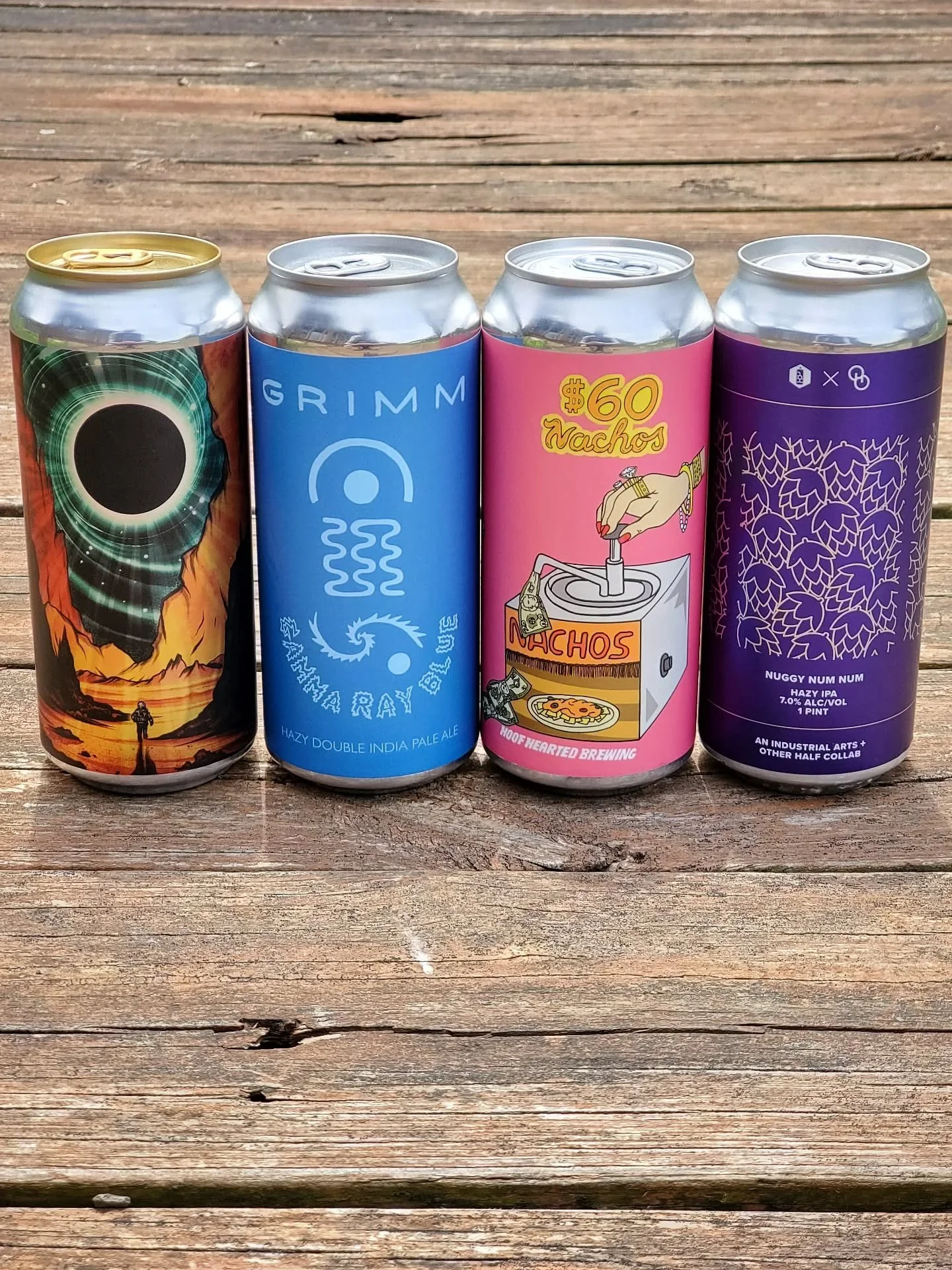 Two IPAs and two DIPAs! From left to right:

&bull; Wayward Lane x Threes - Parallel Worlds 》frozen fresh hop west coast IPA
&bull; Grimm - Gamma Ray Blue 》hazy DIPA
&bull; Hood Hearted - $60 Nachos 》Citra, Simcoe, and El Dorado DIPA
&bull; Industria