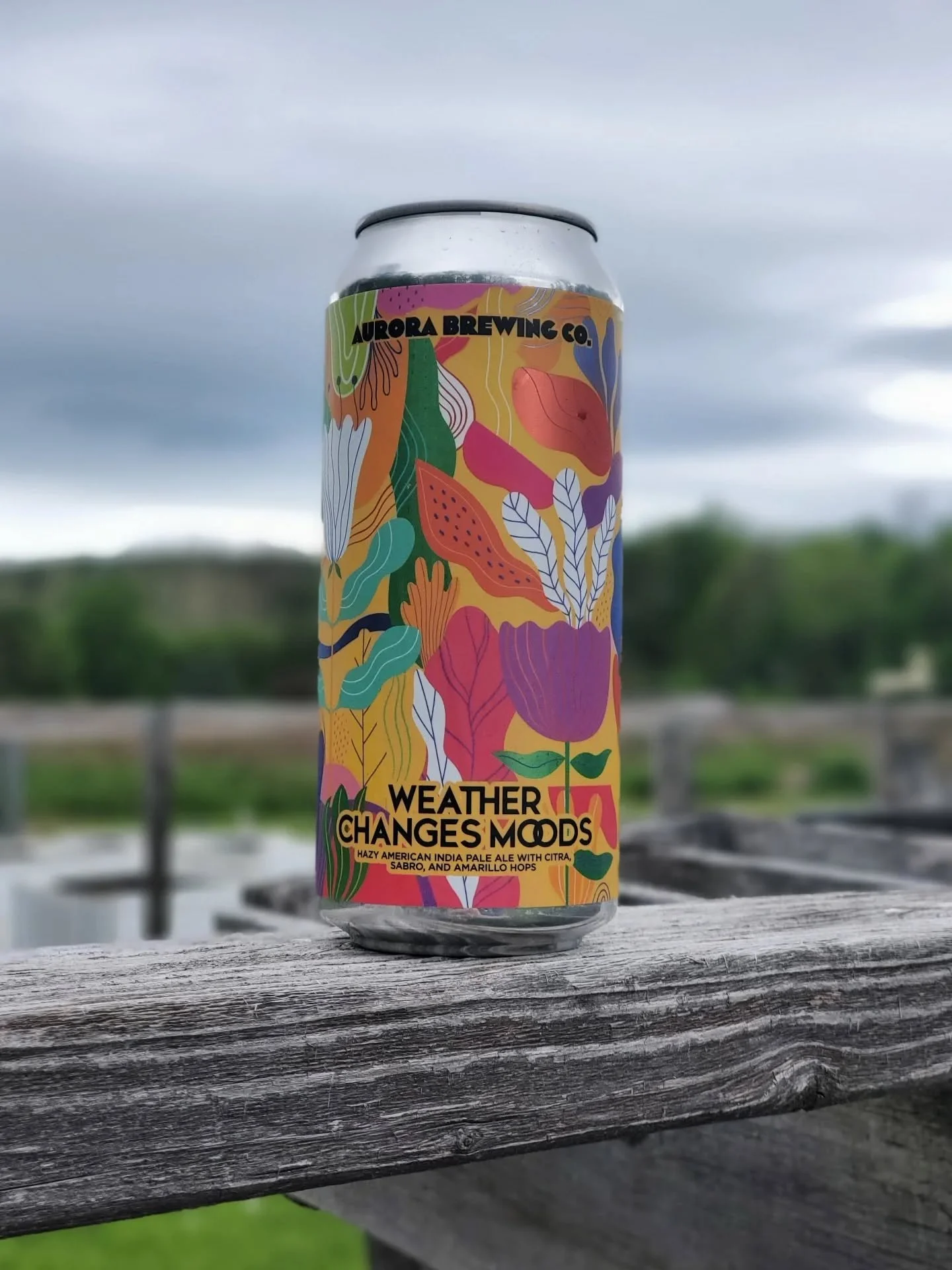 "Weather Changes Moods" Well said, @aurorabrewco🌤 Though, even with the heat breaking, we're still in the mood for a beer! This one is a hazy American IPA with Citra, Sabro, and Amarillo hops🍺

#ipa #aurorabrewery #beermood