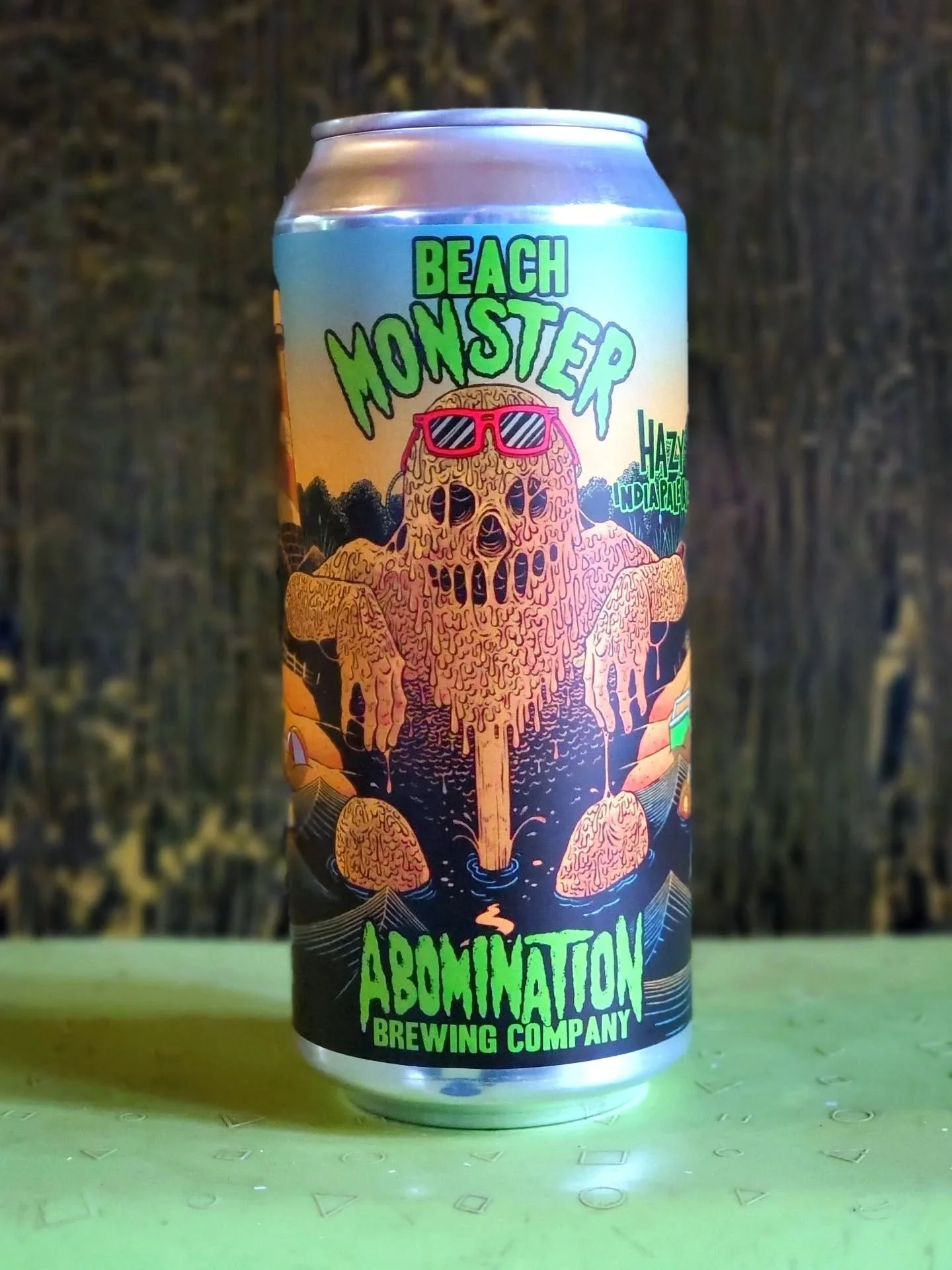 Straight up VIBES. Let the rain fall down, if you're a true Beach Monster👾🏖 Abomination shows us how it's done with this hazy IPA - 6% abv. with Cashmere and Nelson hops

#beachmonster #hazyipa #abominationbrewingcompany