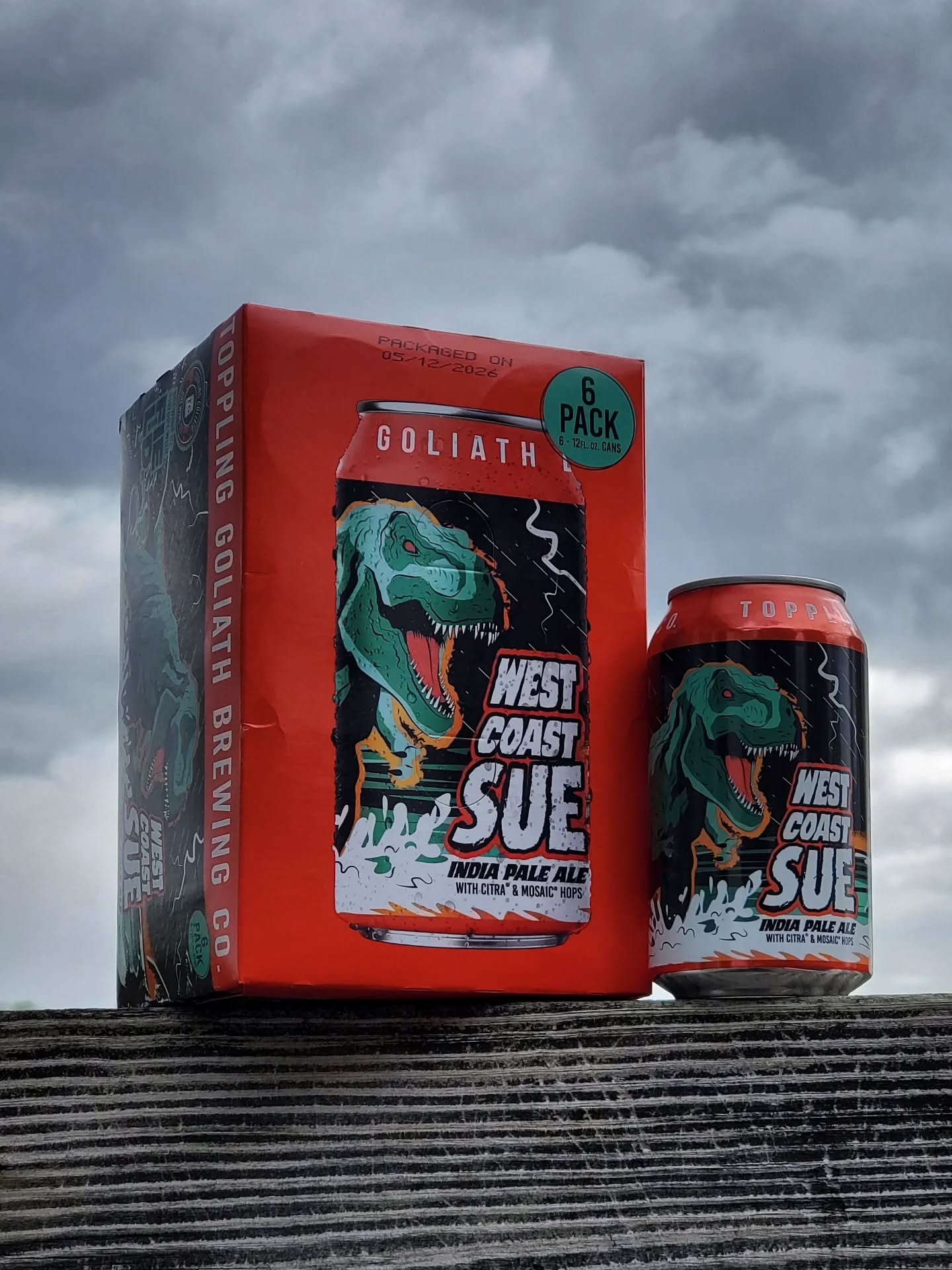 West Coast ➡️ your fridge🌟 New Toppling Goliath IPA in 6-packs: West Coast Sue! Brewed with Citra and Mosaic hops

#westcoastipa #topplinggoliath #westcoastsue #ipa