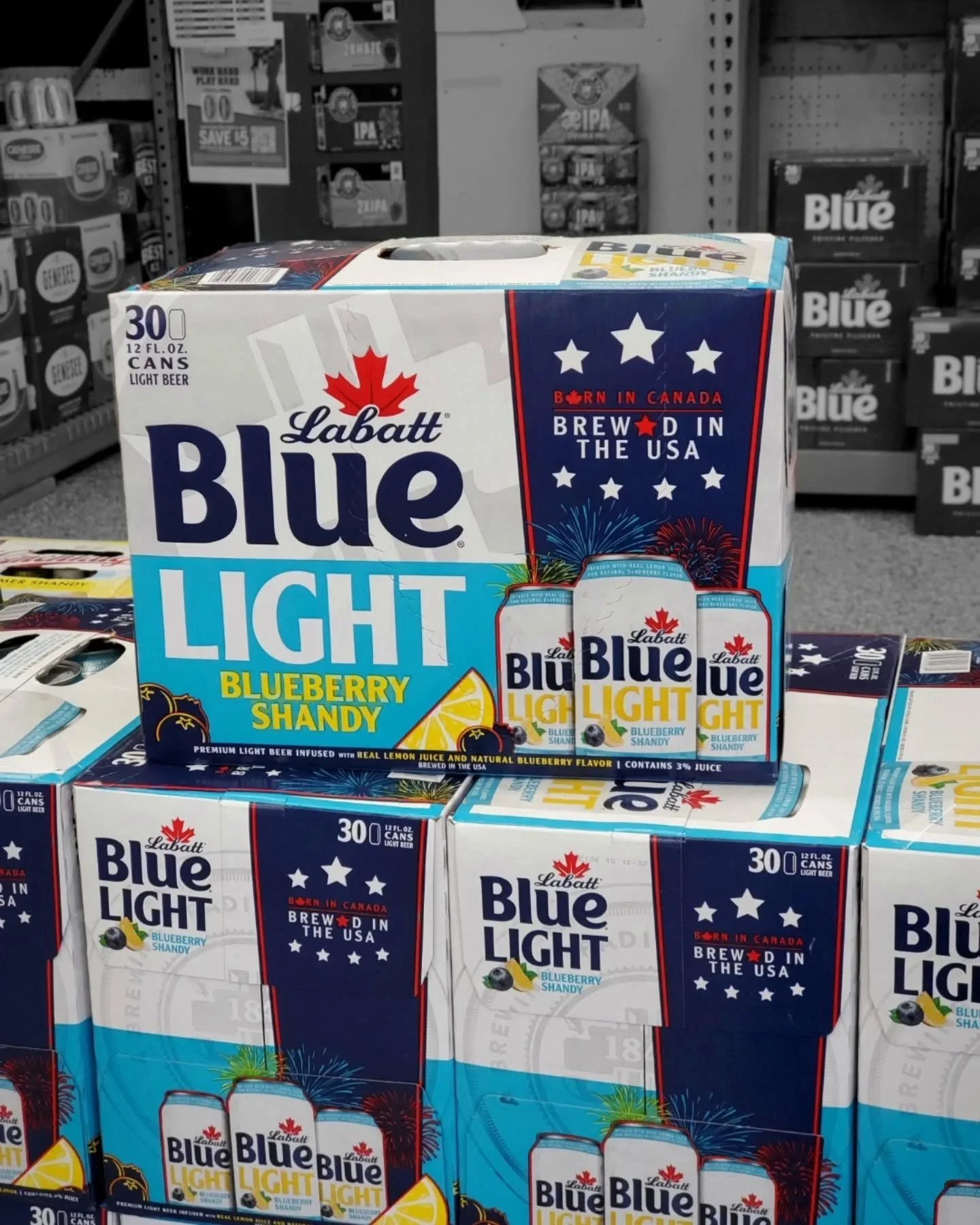🫐🍋Labatt Blue Light BLUEBERRY SHANDY🍋🫐 What more is there to say? Sounds like Summer to us!

#shandy #blueberryshandy #labattshandy #labattlight #summerbeer