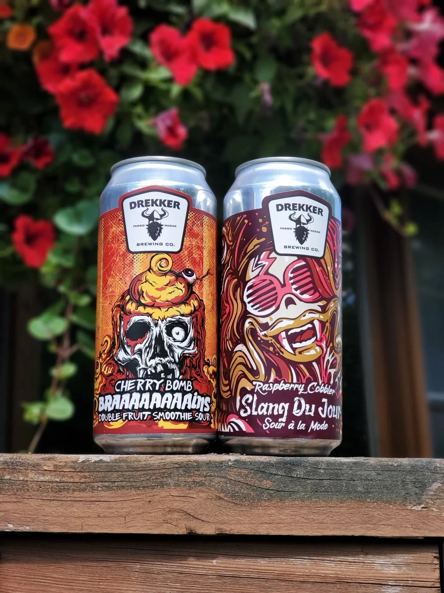 🍒 S O U R 🍒 S E A S O N 🍒 . . . 

New Braaaaaaaains and Slang Du Jour from Drekker! On the left is the Cherry Bomb double fruit smoothie sour, and on the right is a Raspberry Cobbler sour &agrave; la mode.

-Cherry Bomb: Cherry, lime, sea salt, la