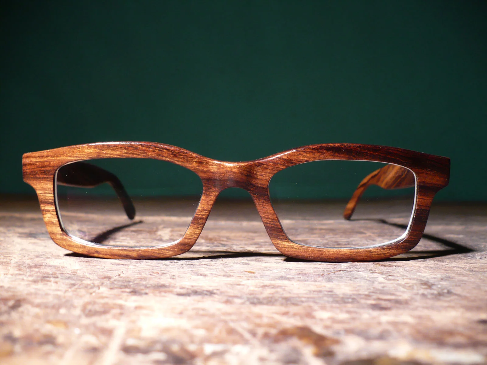 london-elektricity-eyewear-wood.jpg
