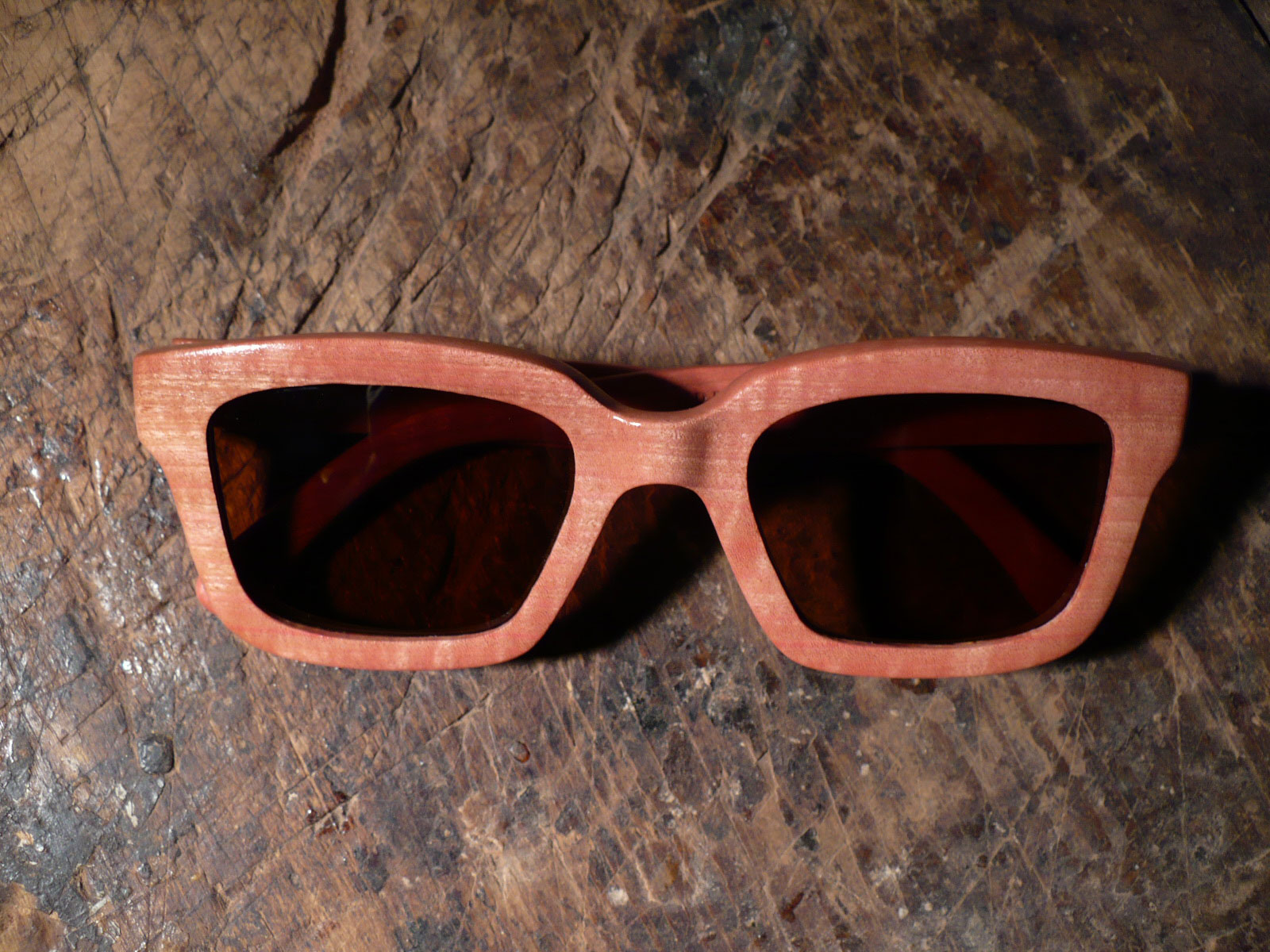 pink-ivory-wood-glasses.jpg