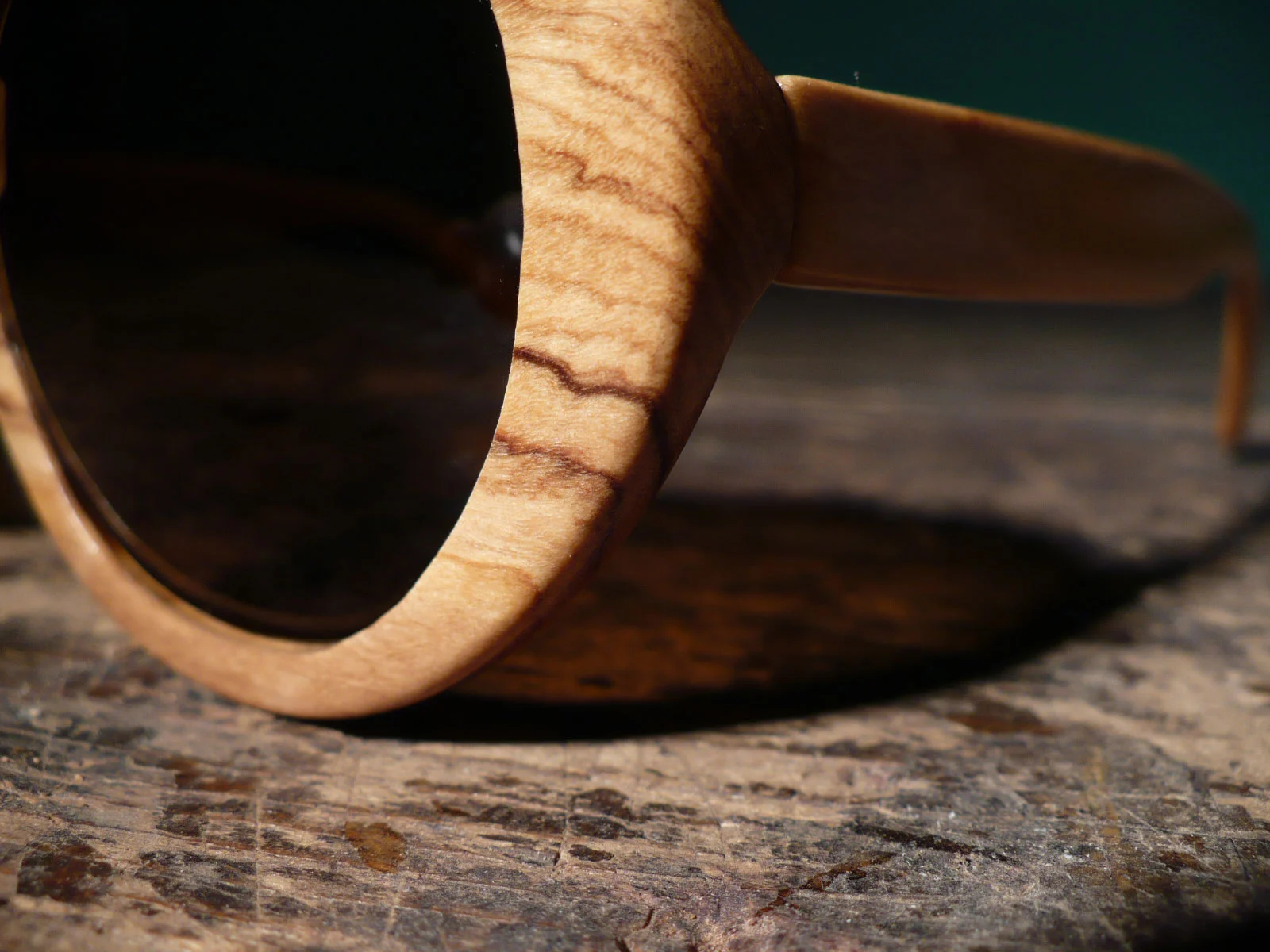 natural-sunglasses-wood-grain.jpg