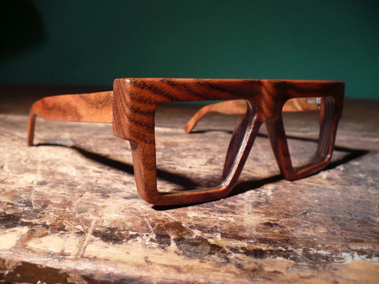 custom-designed-eyeglasses.jpg