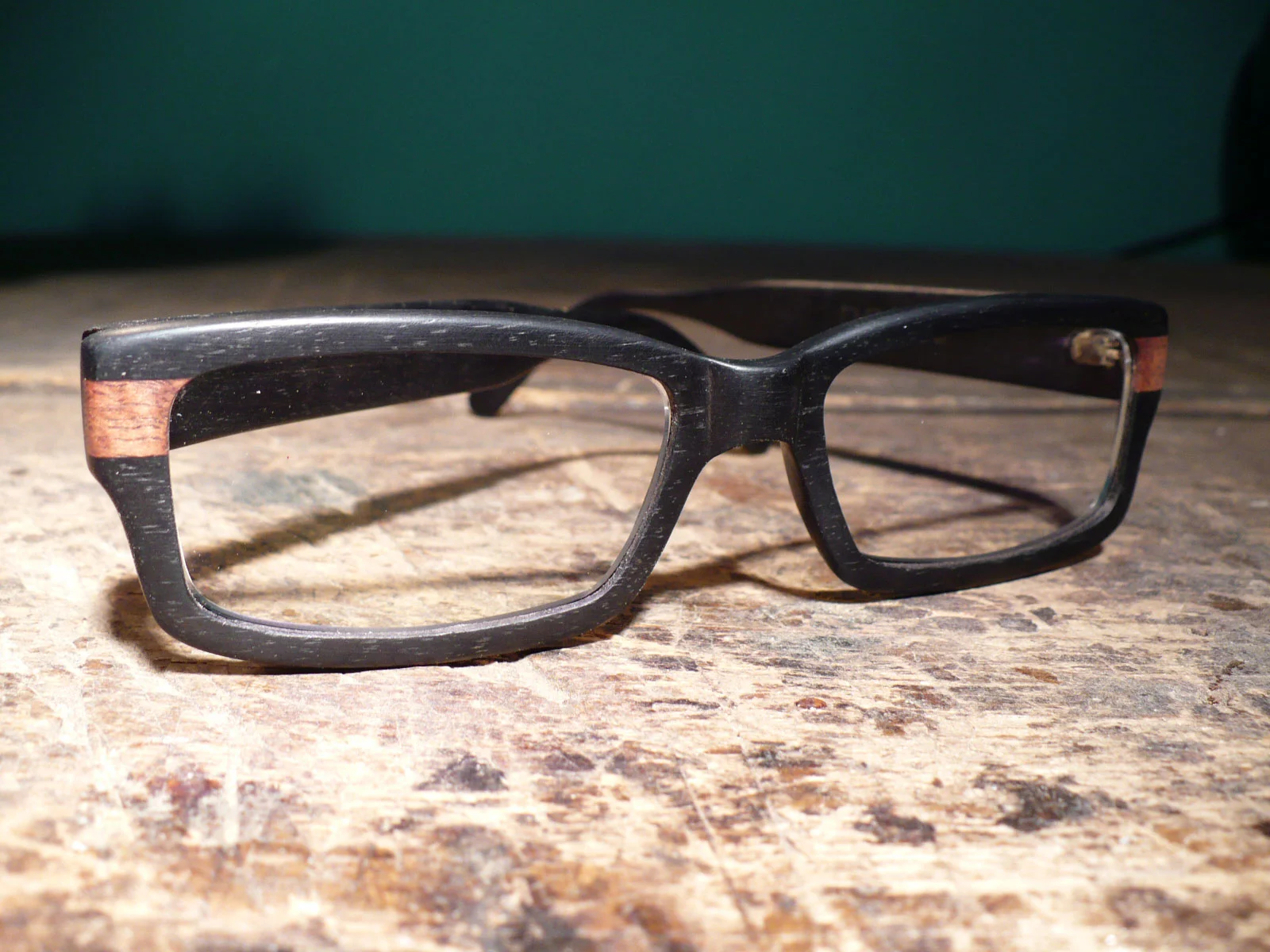 custom-inlays-wood-glasses-eyewear.jpg