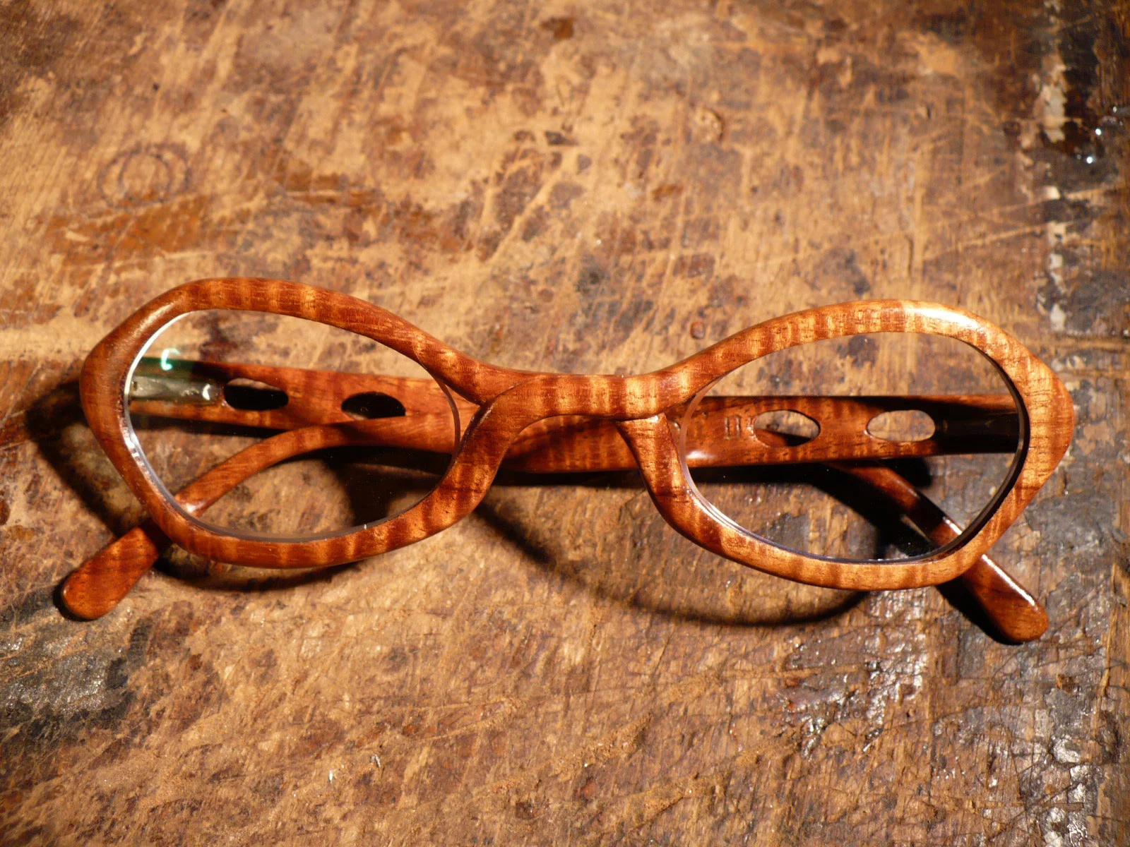 hawaiian-koa-wood-custom-eyeglasses-frames.jpg