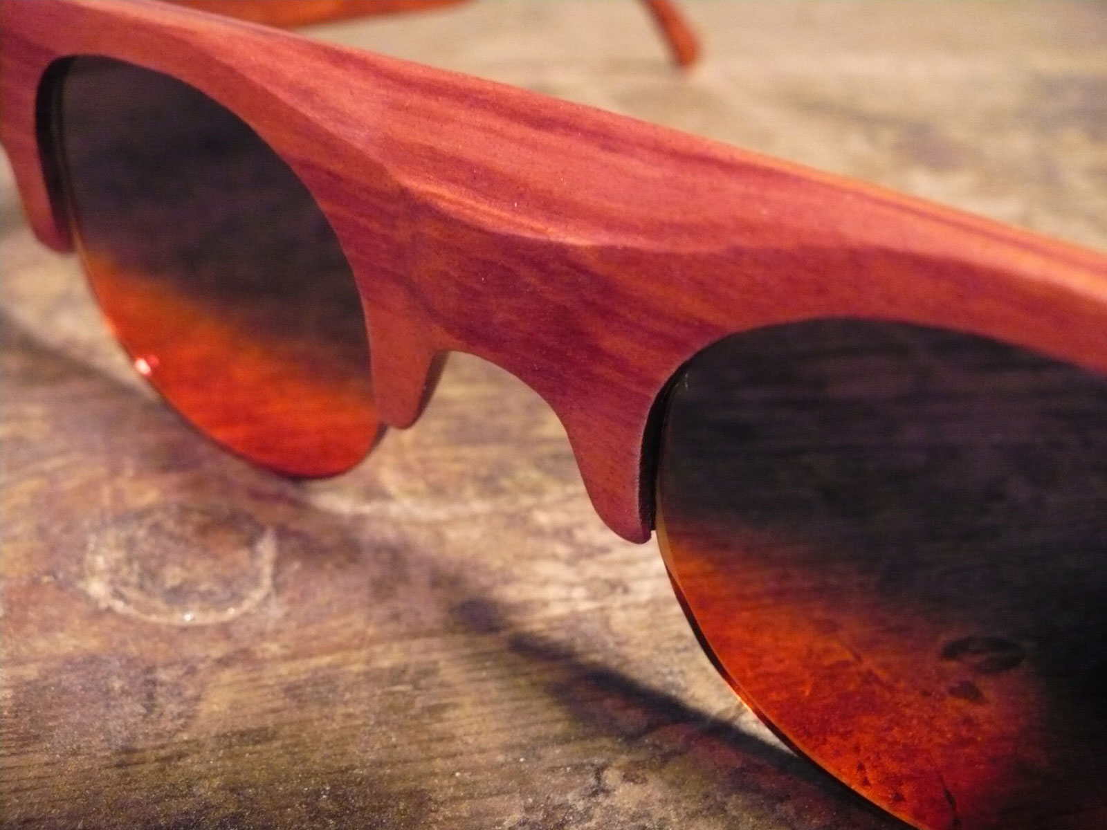 wooyoungmi-sunglasses-chic-runway-wooden-custom.jpg