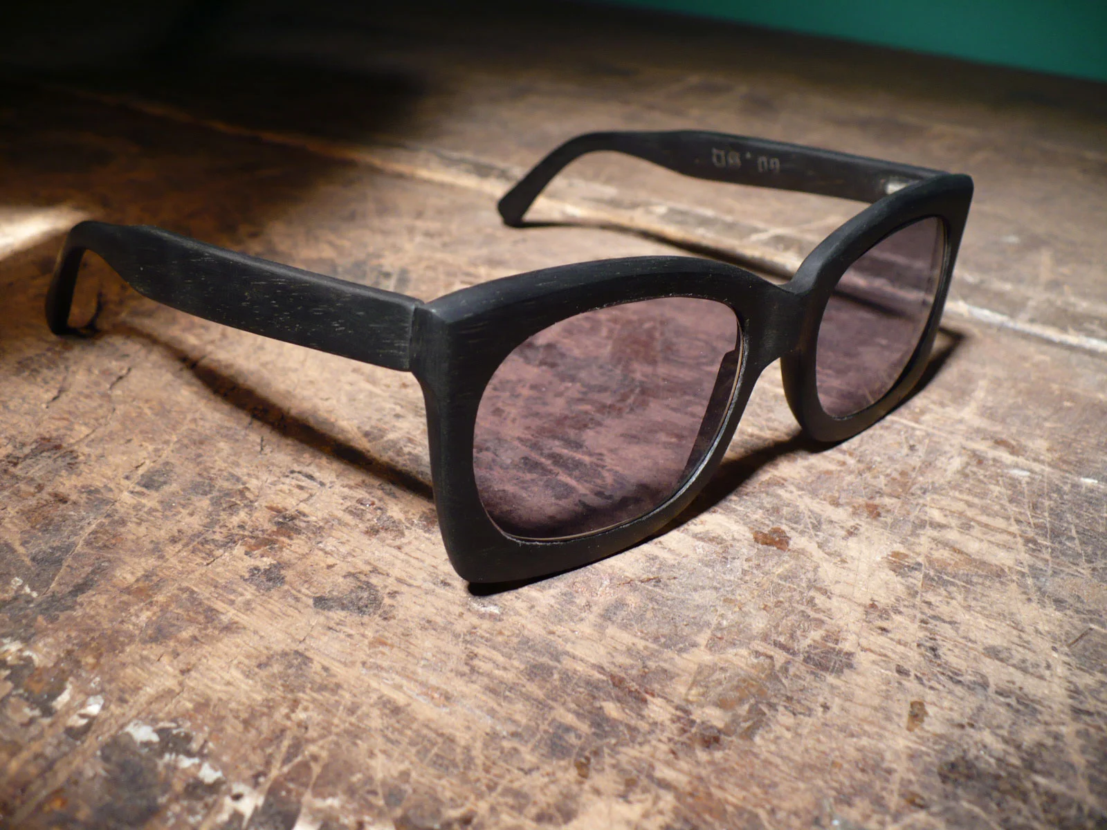 plastic-crimewave-sound-glasses-wood.jpg