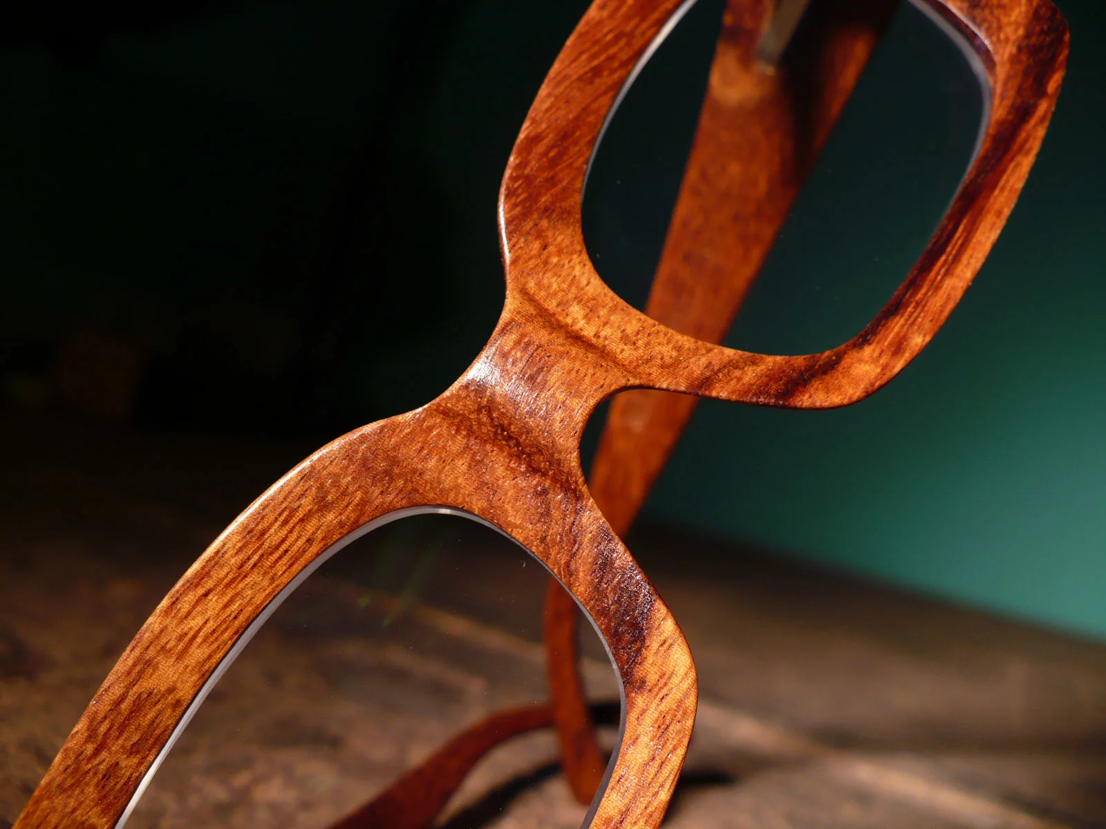 vintage-sunglasses-eyewear-wood-custom-made.jpg