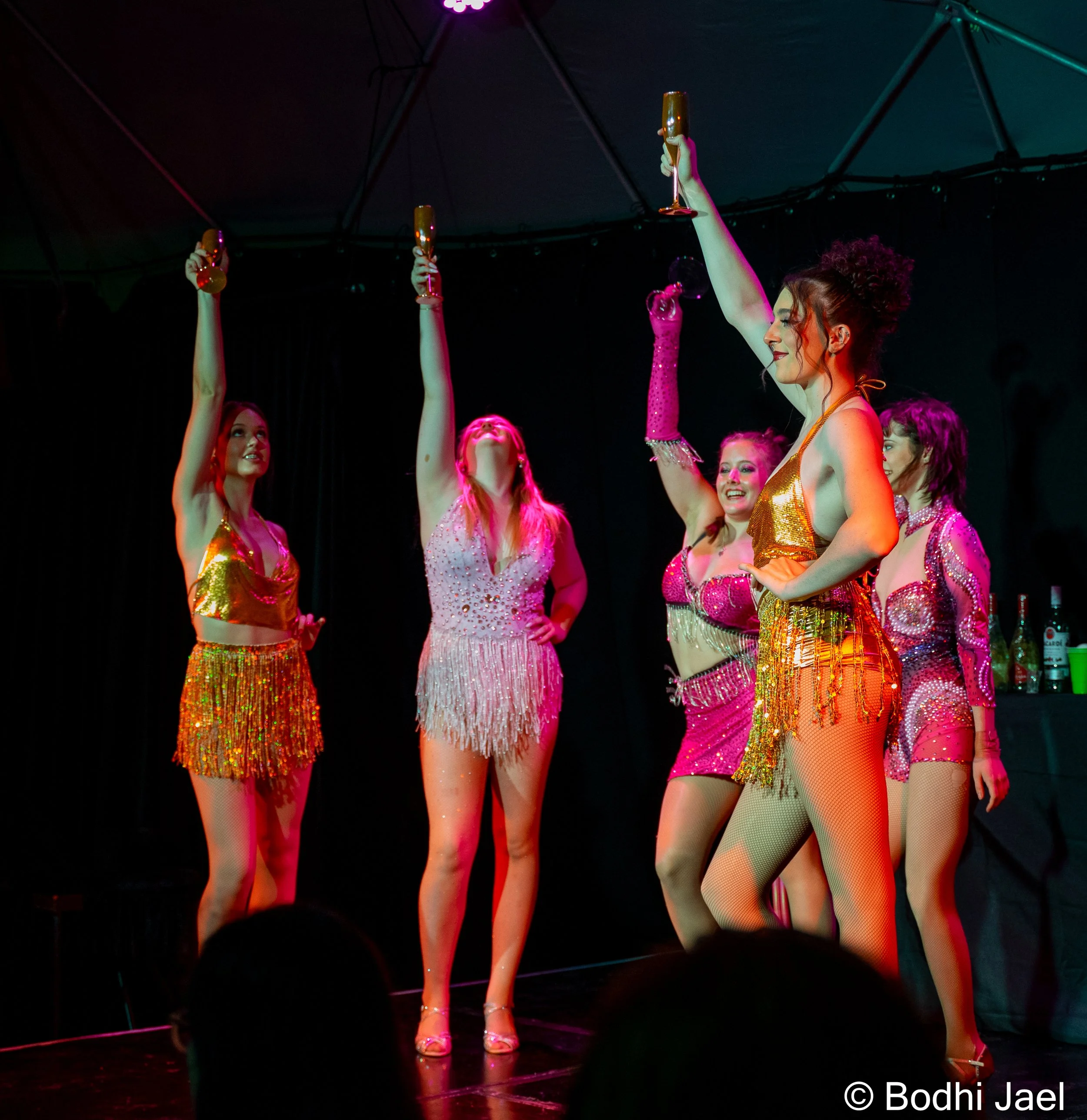 Cirque&Sip-4 (1).jpg