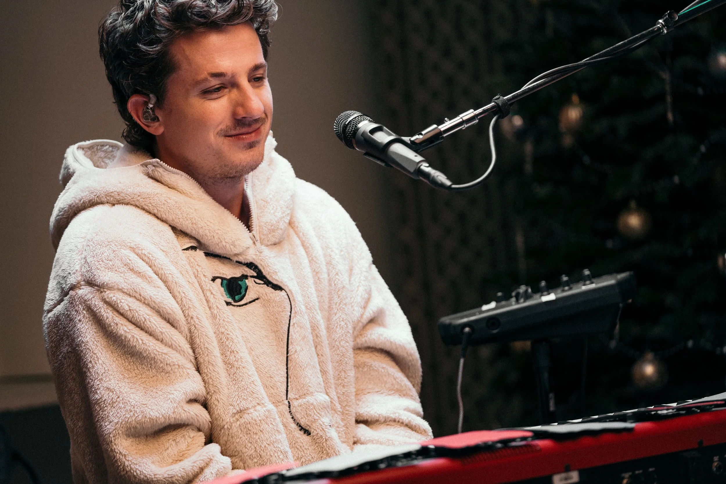 CHARLIE PUTH X HUMY