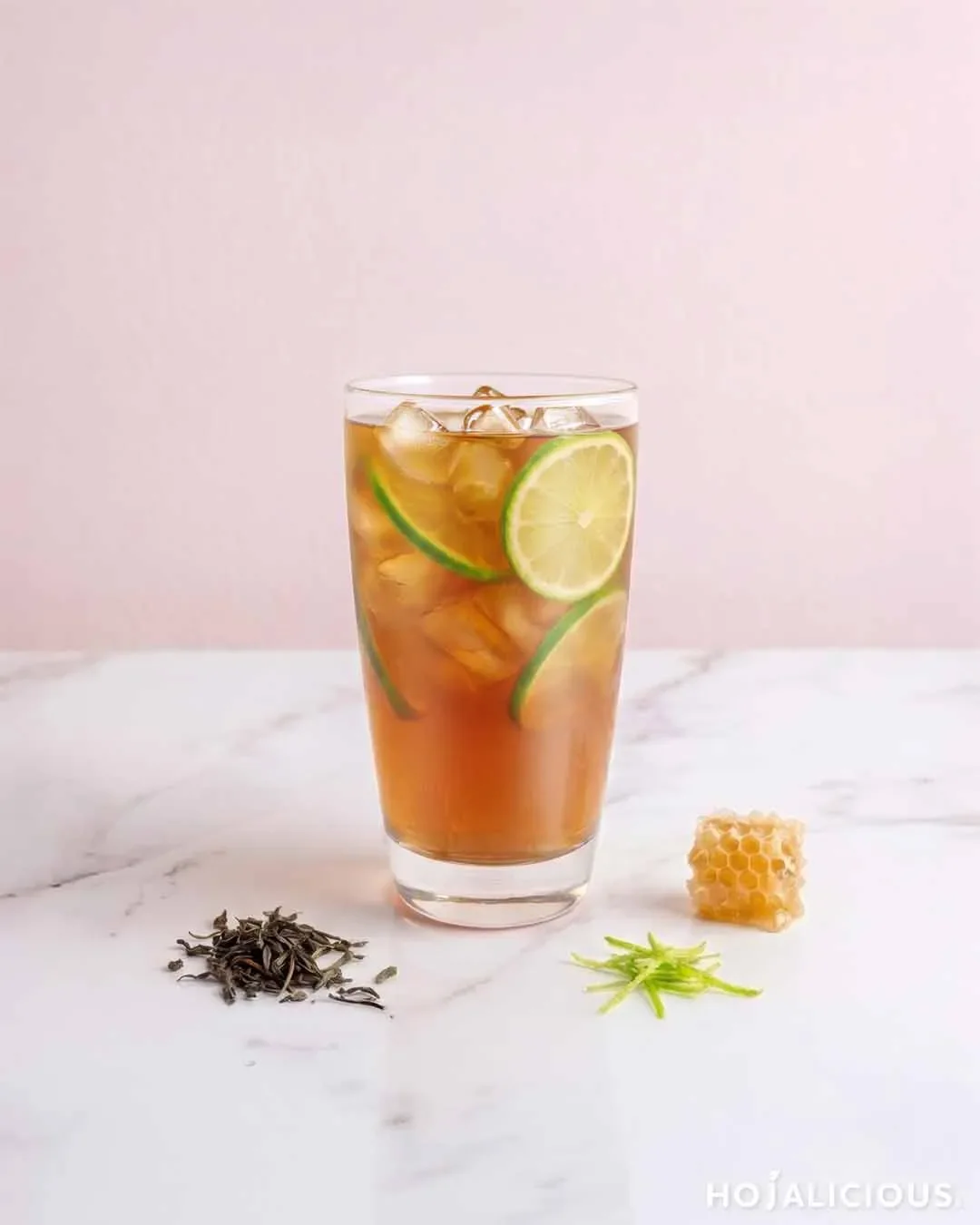 Classic Lemon Iced Tea made with Assam Black Tea, Lemon Syrup, Longan Honey Syrup, and fresh lemon slices, creating a refreshing tea with balanced citrus flavor and delicate honey sweetness.