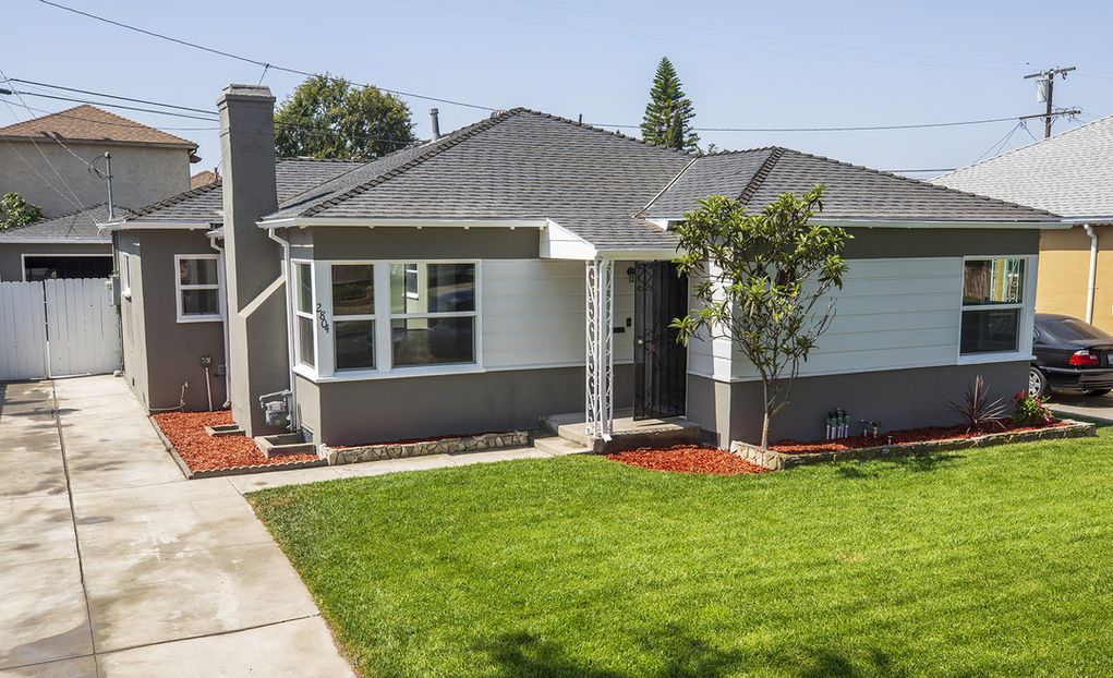 Median sale price (July 2018): $541,700 , July 2017: $486,000